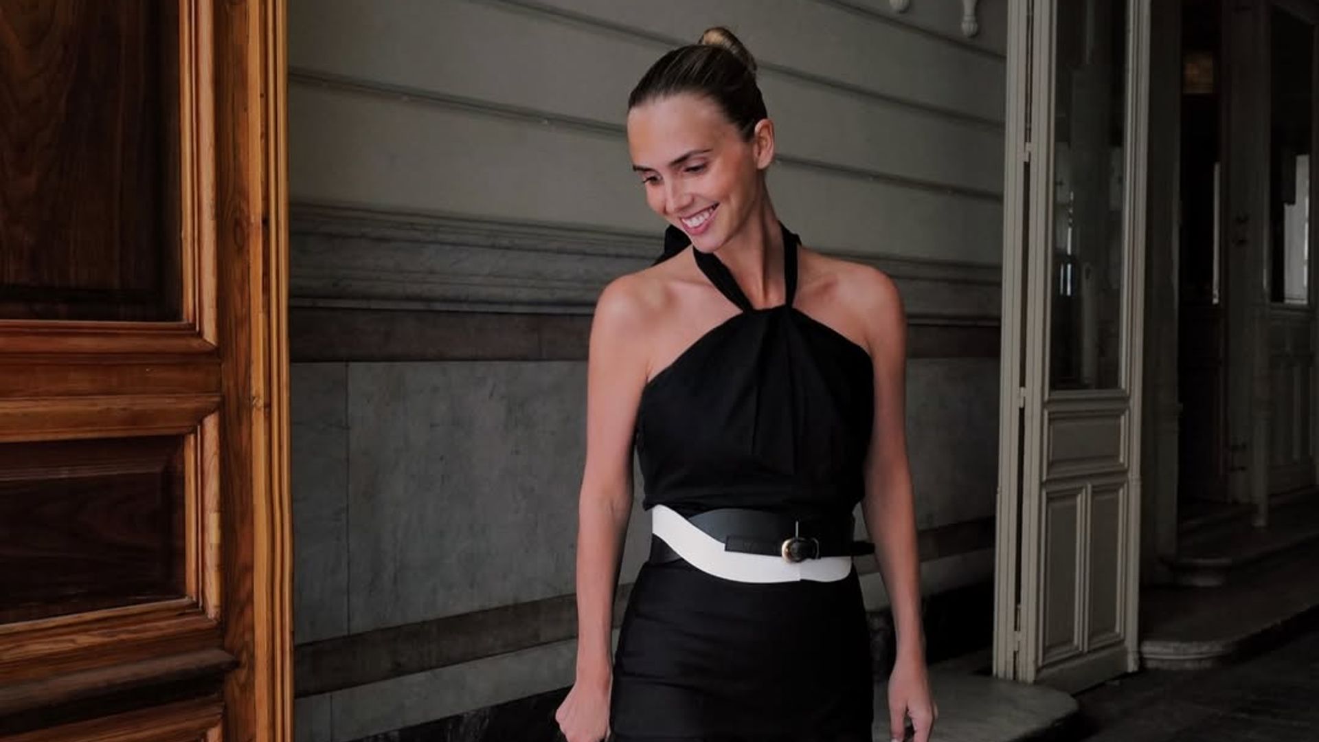 Elige tu vestido negro favorito y te diremos cómo combinarlo este verano según las expertas en moda para que parezca nuevo cada día