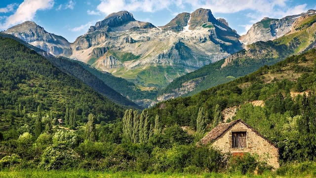 huesca hola viajes 2024