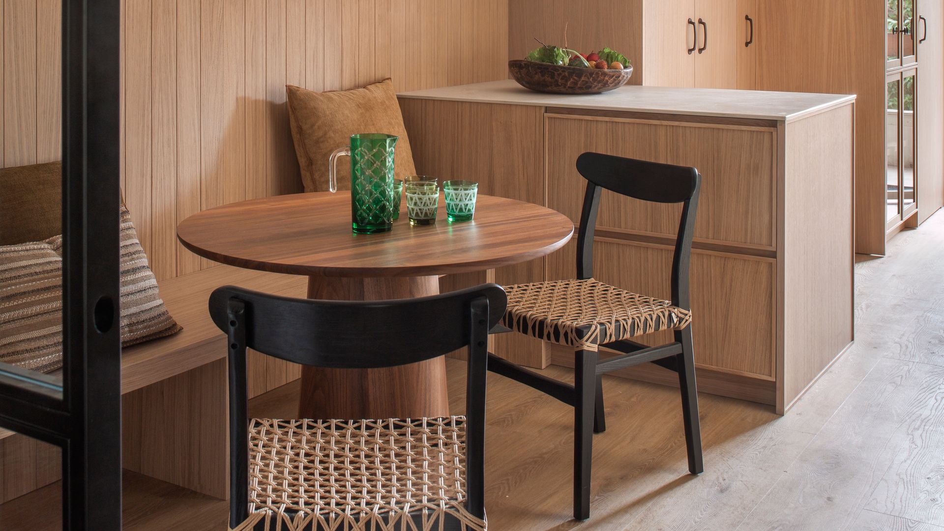 Comedor mini en un proyecto de Luzio Studio