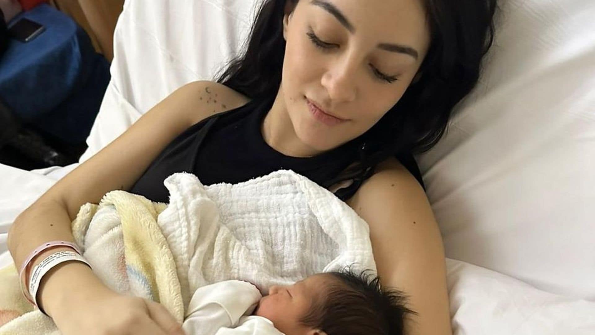 Tessa, la bebé de José Eduardo Derbez y Paola Dalay, ya tiene redes sociales
