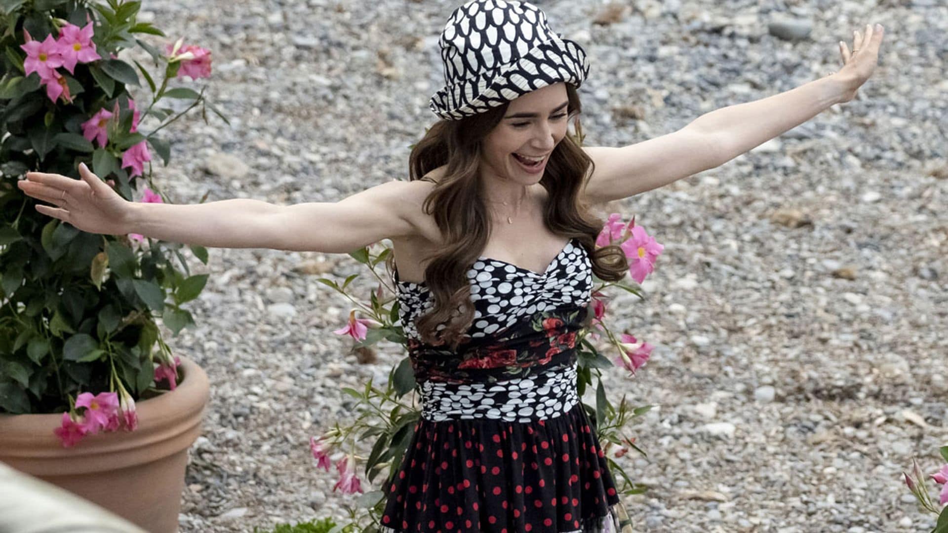 ¡Tan atrevida como siempre! Los looks de la nueva temporada de 'Emily In Paris'
