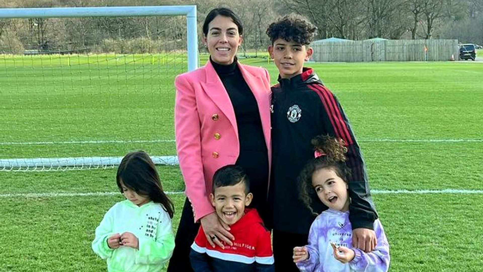 Georgina Rodríguez, lista para recibir a sus mellizos, disfruta en familia de la recta final del embarazo