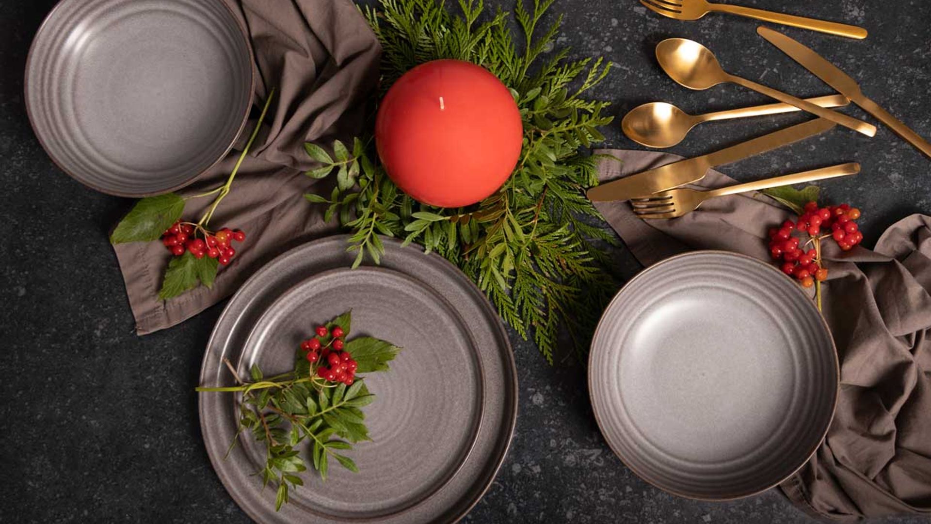 Estas son las vajillas de moda para montar tu mesa en Navidad