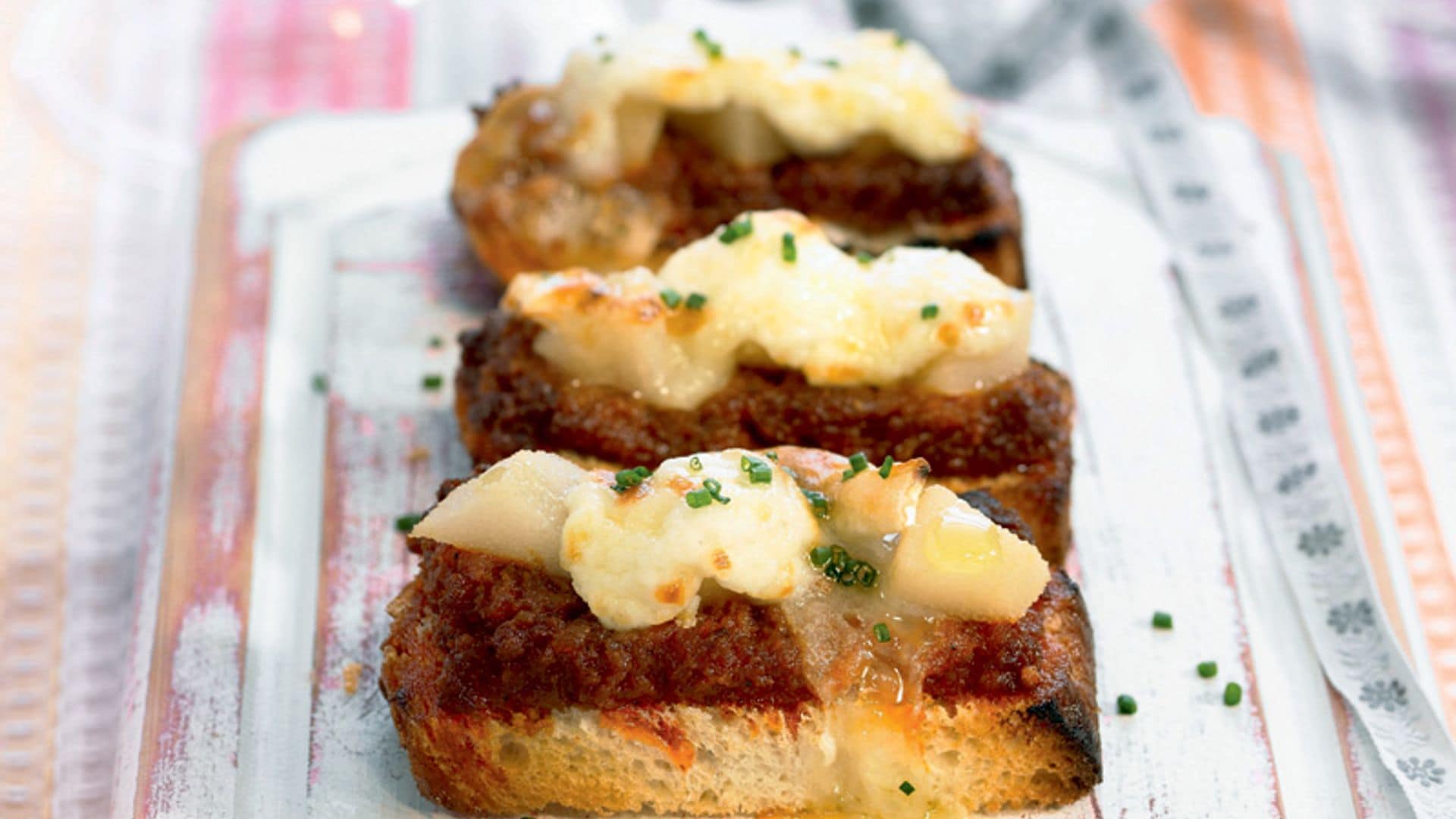 Tosta de sobrasada y queso gratinado
