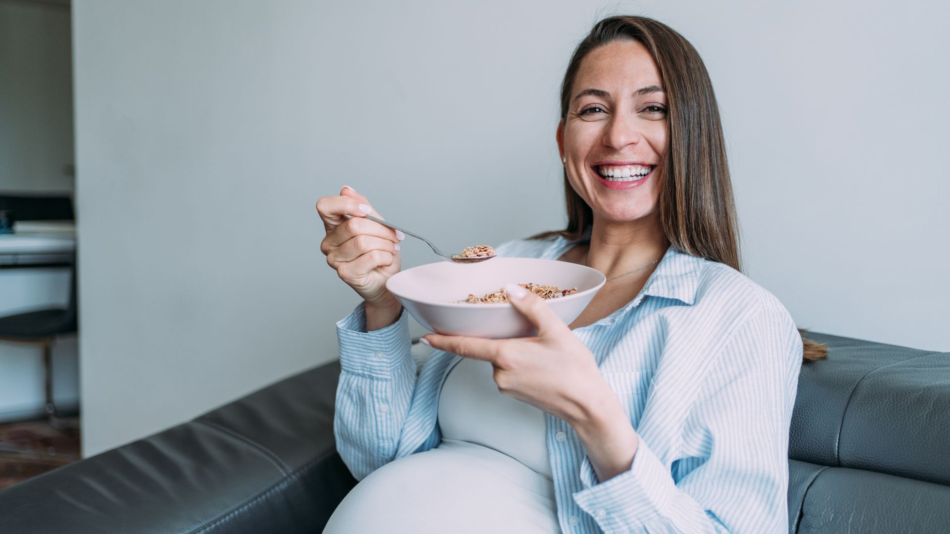 Mercè Gonzalo, dietista-nutricionista: "El ayuno intermitente no se aconseja ni en el embarazo ni durante la lactancia"