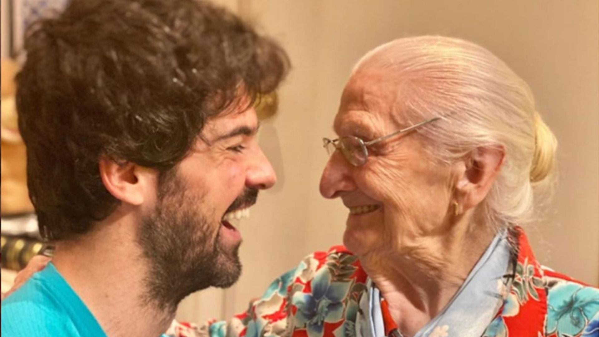 Miguel Ángel Muñoz explica el motivo por el que pasa la cuarentena con su tata Luisa