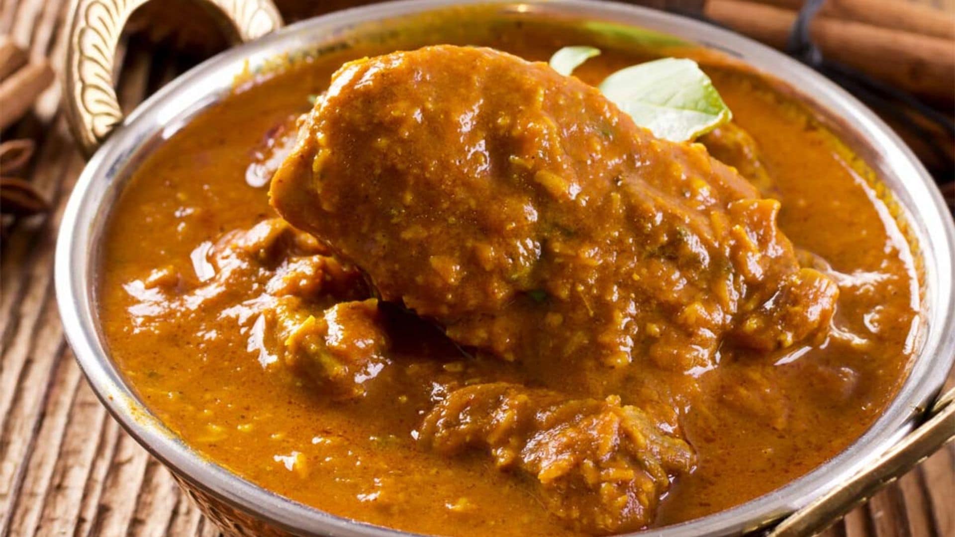 Pollo al curry con cardamomo