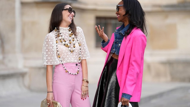 alba garavito torre wears pearl earrings
