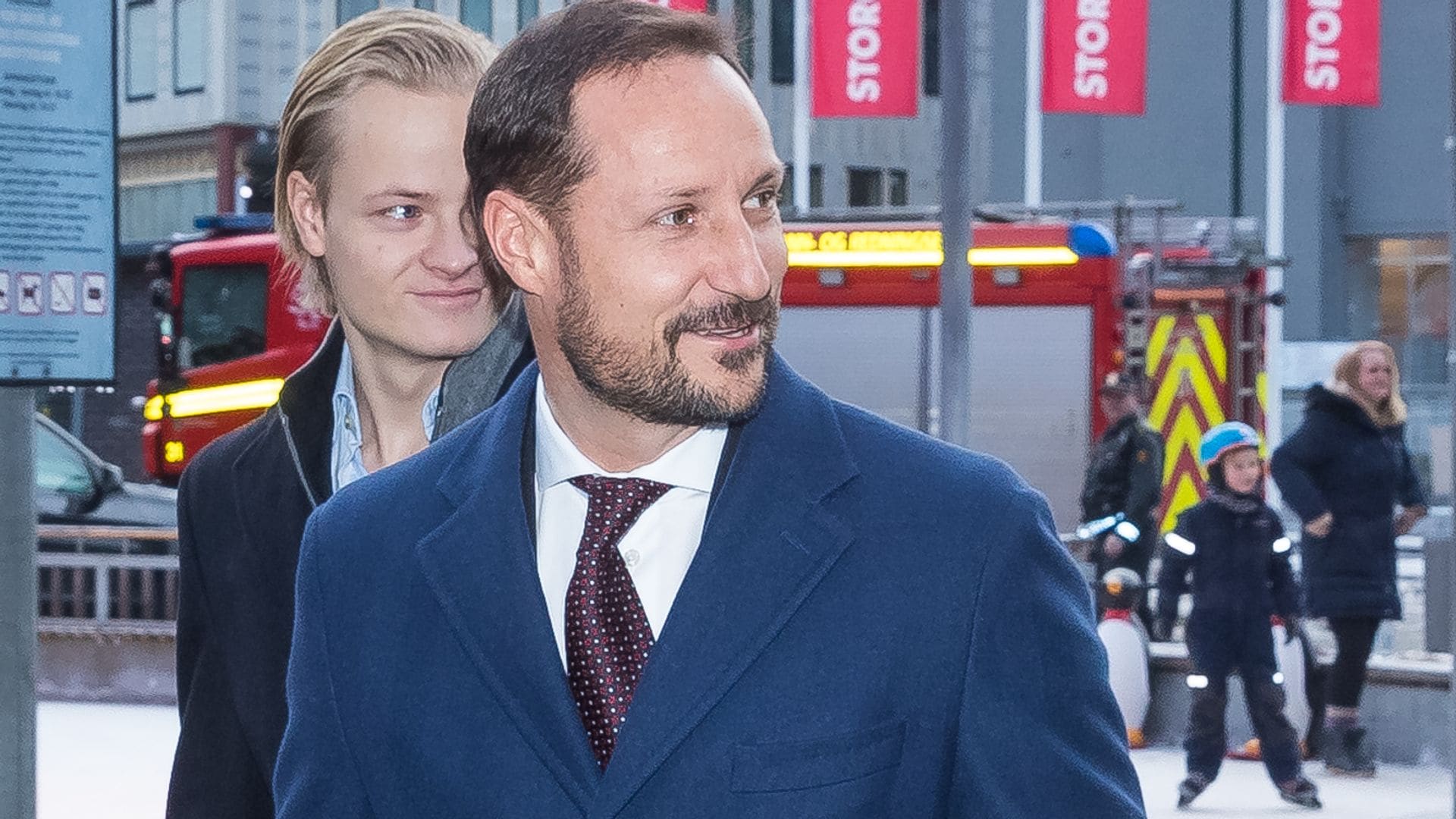 El príncipe Haakon responde algunas preguntas sobre el 'caso Marius'
