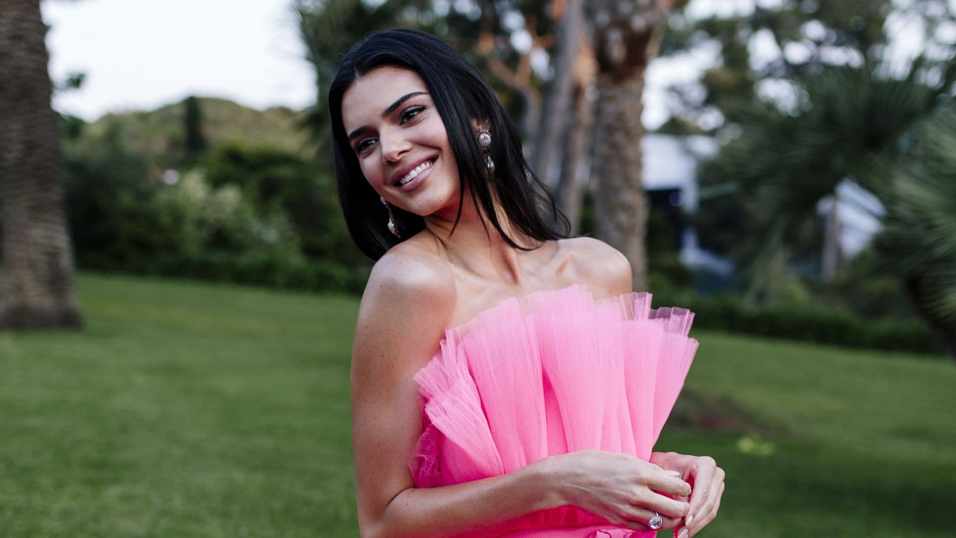 ¡Kendall Jenner cumple 28 años! Analizamos su impecable trayectoria en el mundo de la moda y sus lookazos