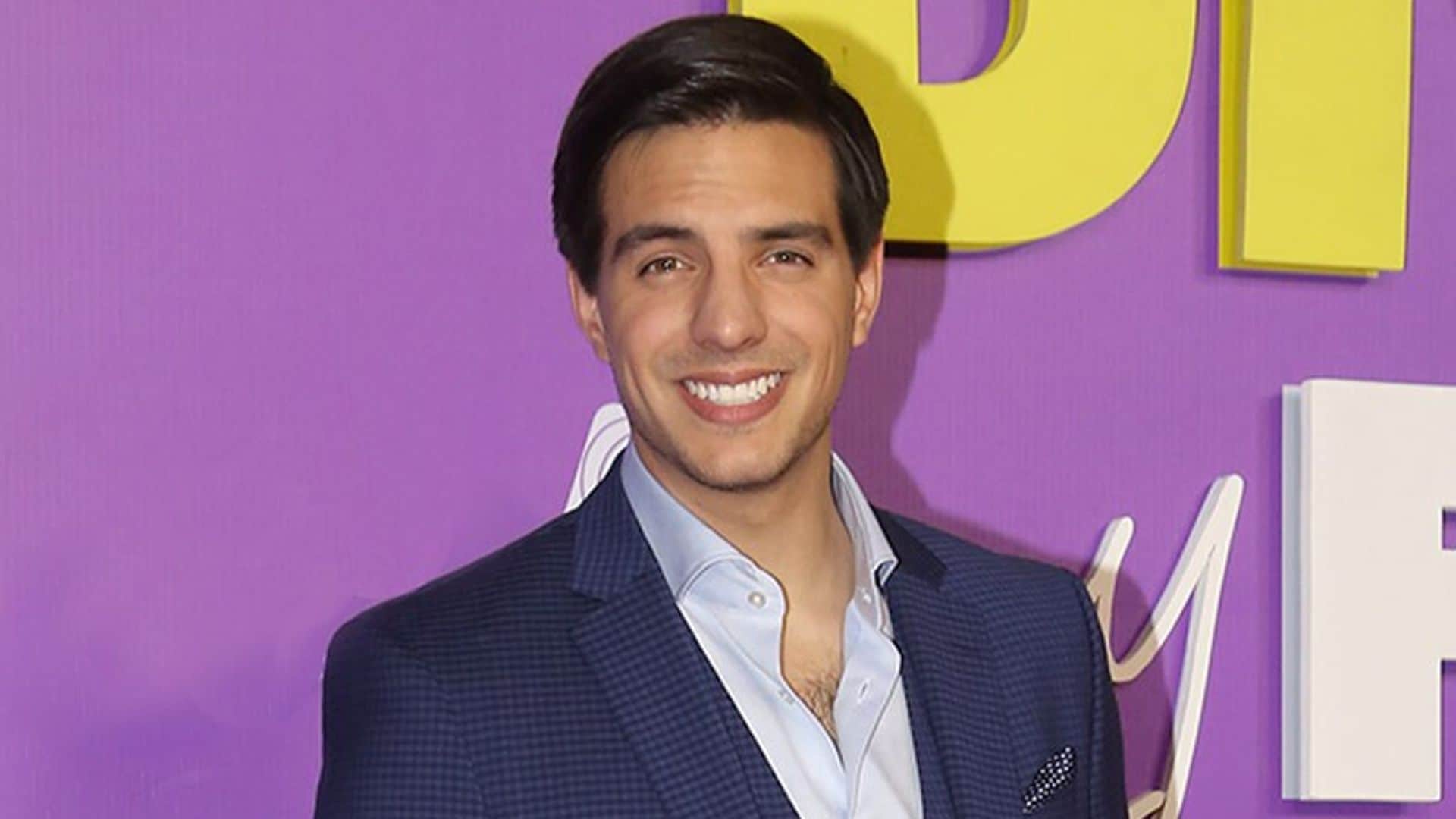 Vadhir Derbez ha sido visto muy cariñoso con una misteriosa chica, ¿de quién se trata?