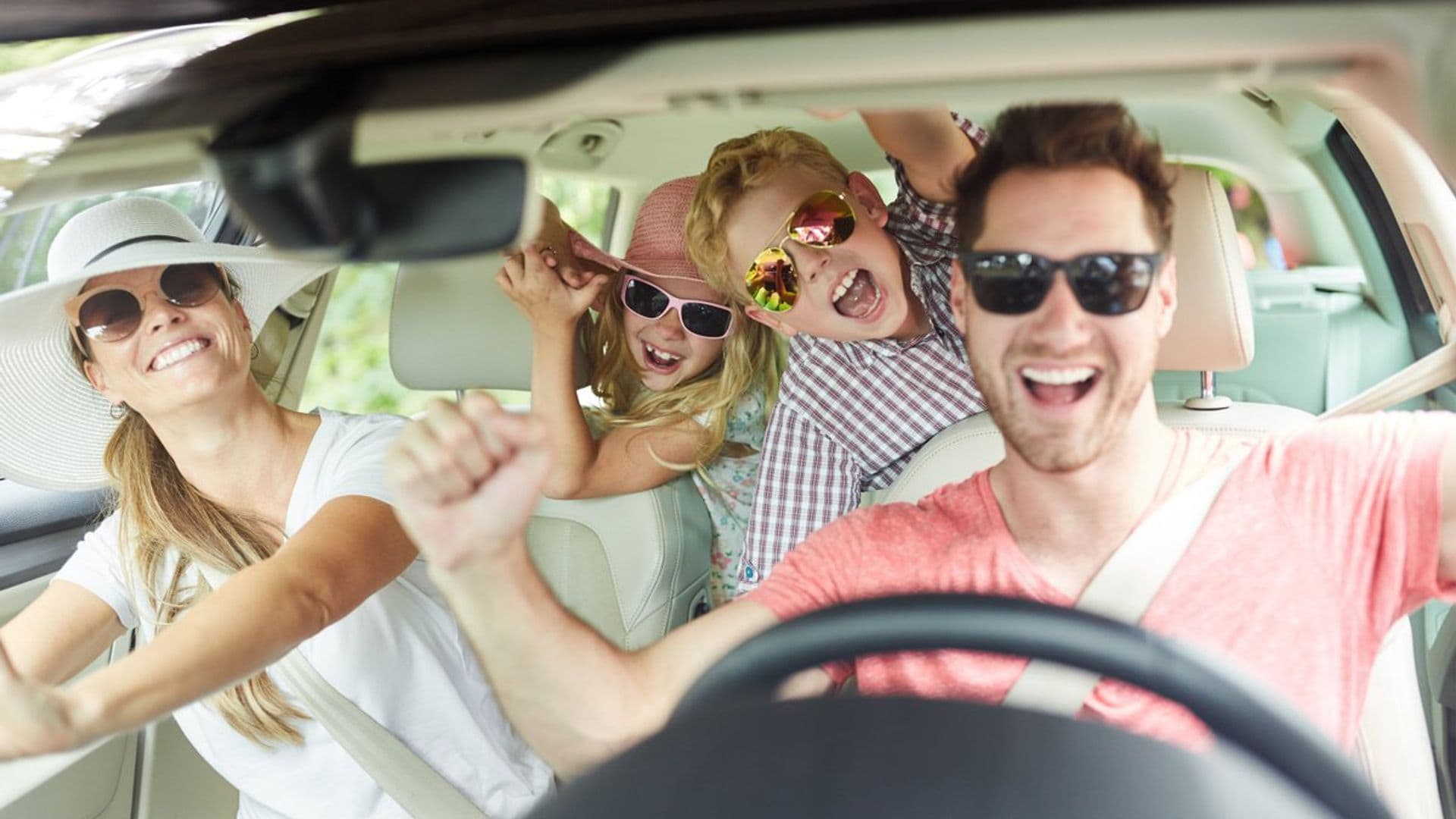 Juegos para que tus hijos no se aburran viajando