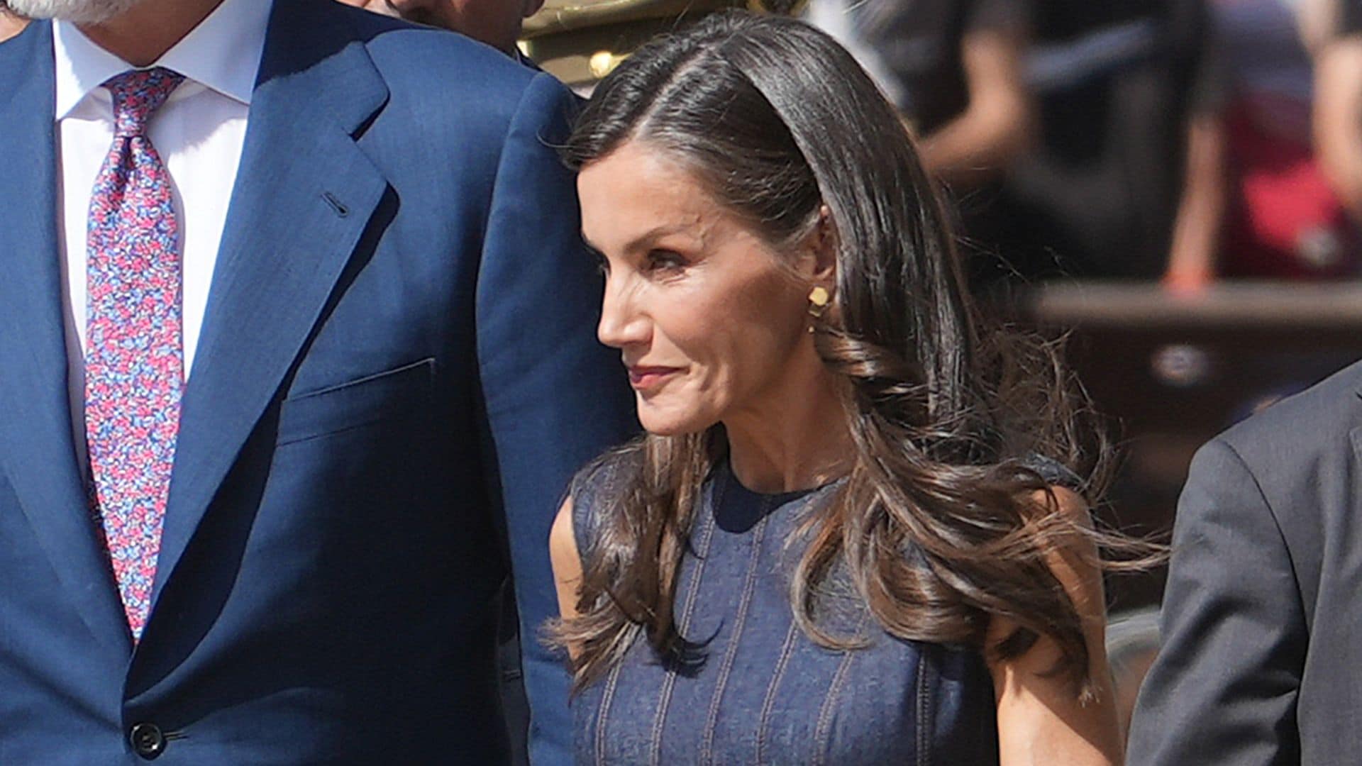 La reina Letizia triunfa en Barcelona con un look de belleza que esconde estos 5 secretos