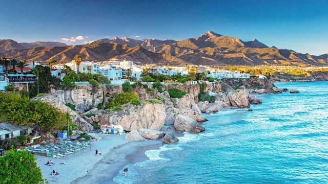 panoramica de la localidad de nerja malaga