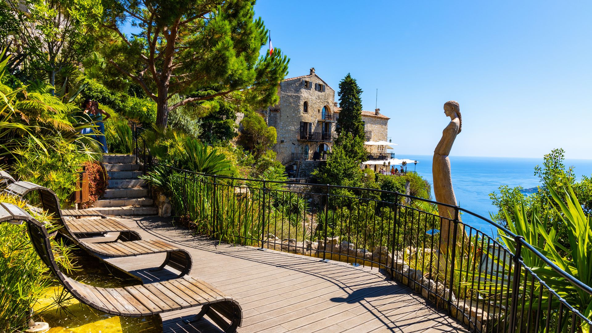 Èze, un pueblo de la Riviera francesa, entre los más bonitos del Mediterráneo y de los Alpes marítimos