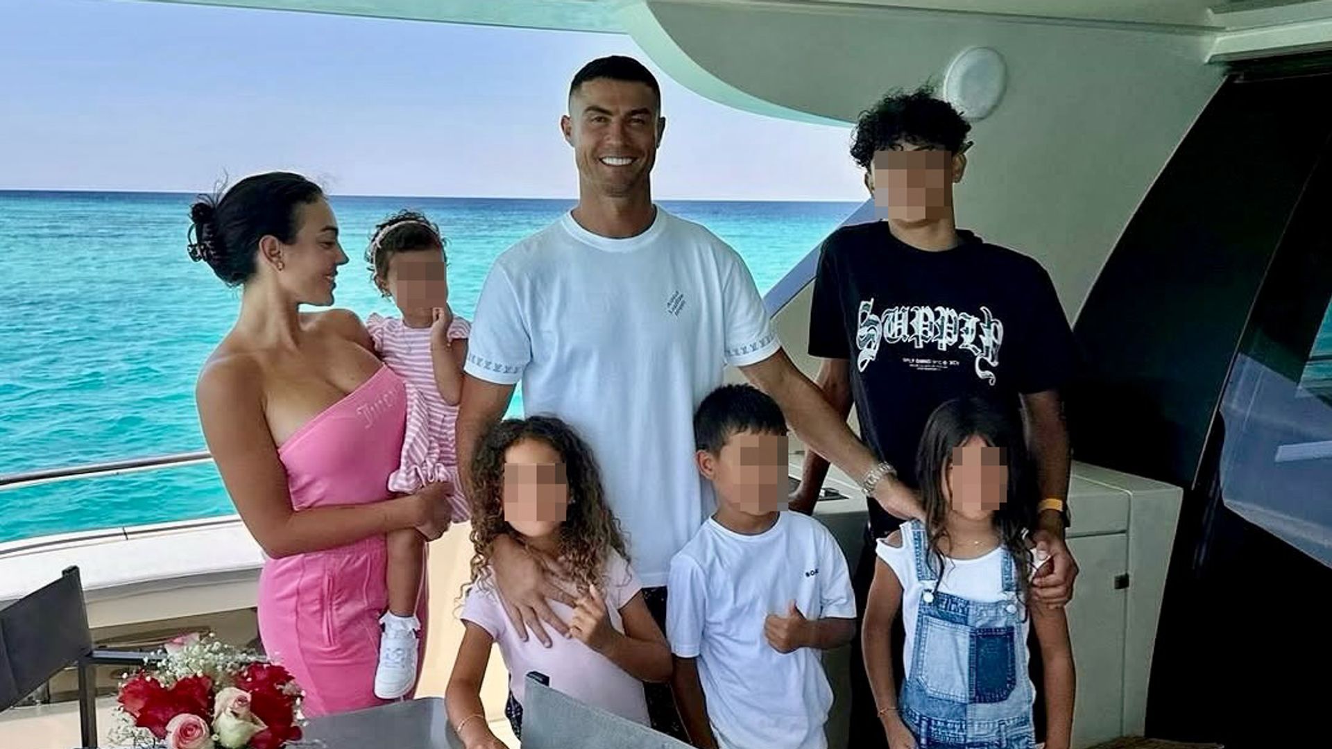 El vídeo de la hija de Georgina Rodríguez y Cristiano Ronaldo cantando ‘Vivo por ella’ que ha emocionado incluso a Andrea Bocelli
