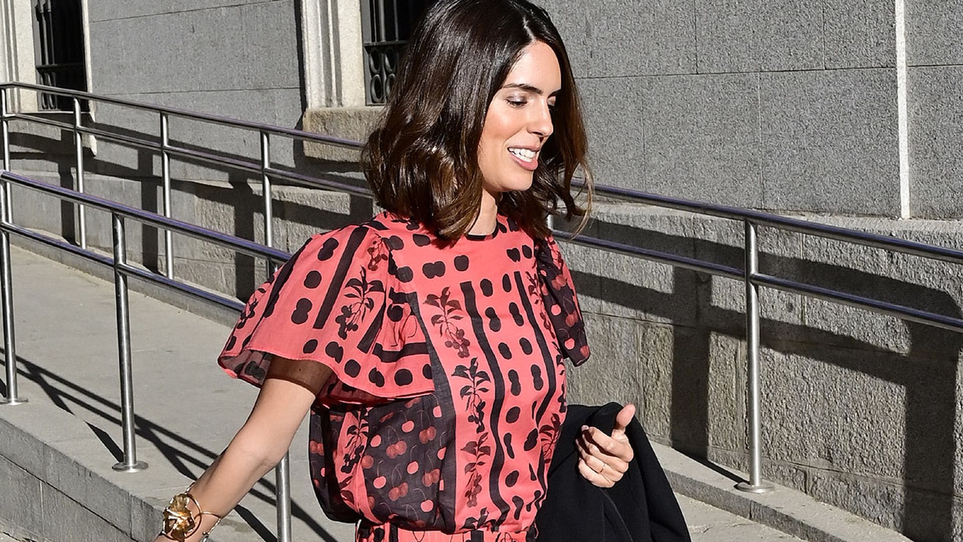 Sofía Palazuelo se supera con el look de invitada ideal para chicas que prefieren los pantalones