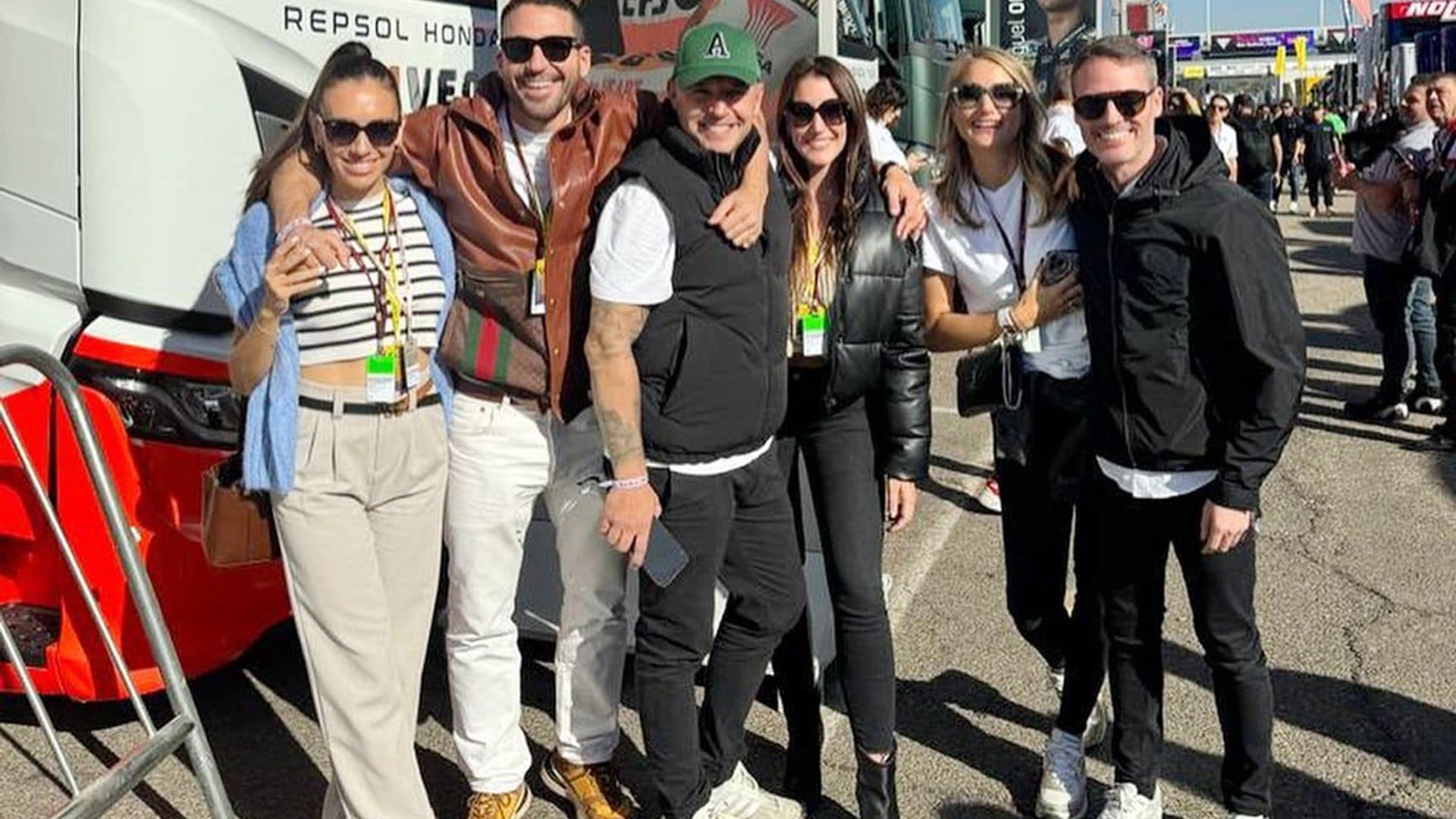 Miguel Ángel Silvestre y su novia, Rebeca Toribio, disfrutan de la adrenalina en Cheste