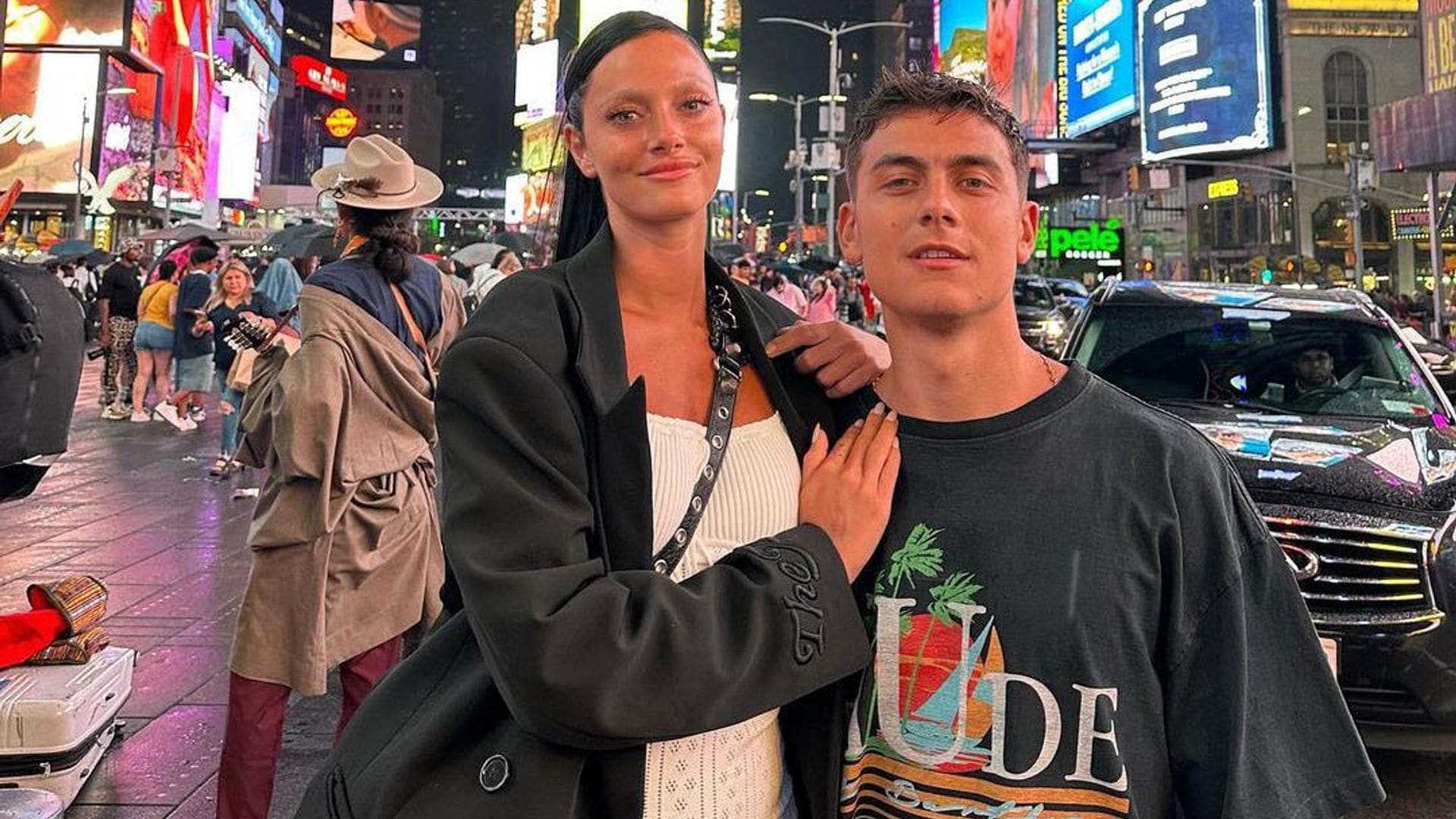 Un paseo en helicóptero y mucho amor: las vacaciones de Oriana Sabatini y Paulo Dybala en Nueva York
