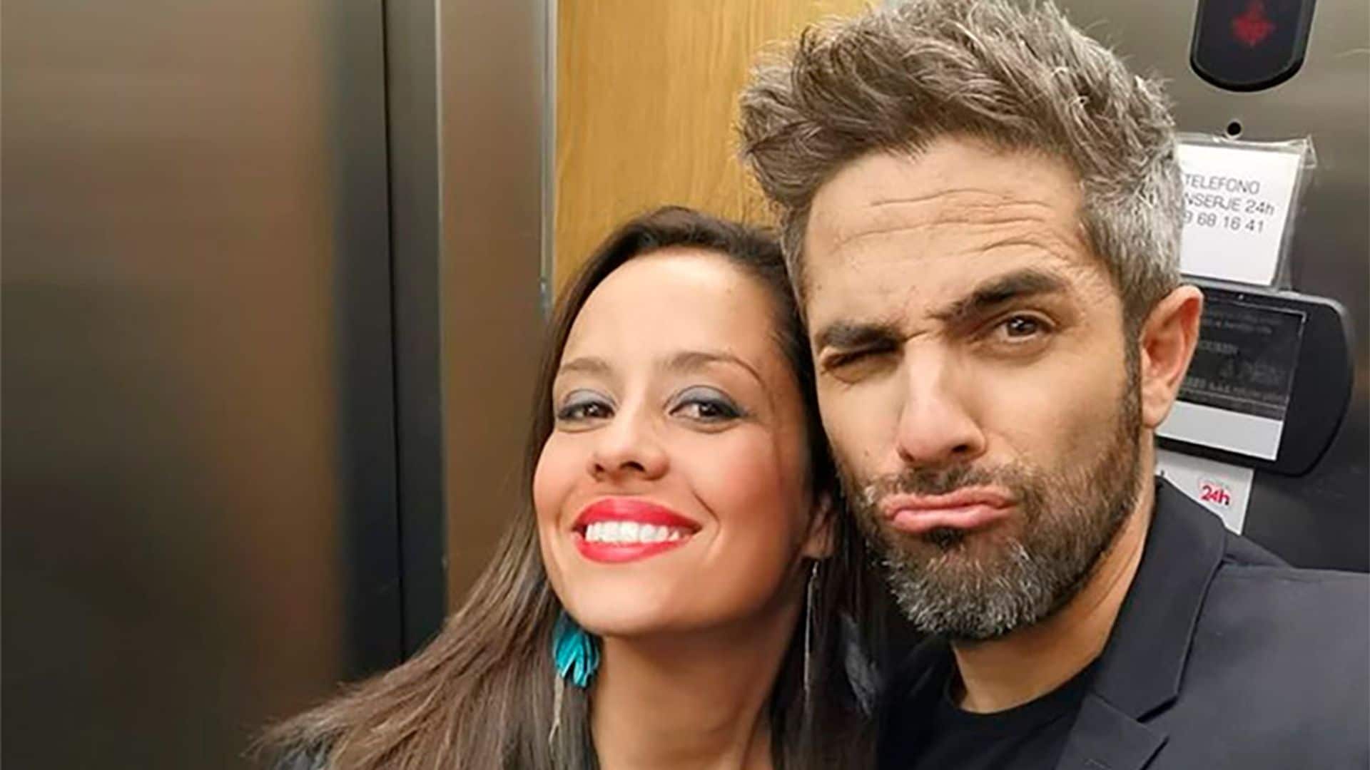 La esposa de Roberto Leal presume de embarazo con una foto que tiene truco