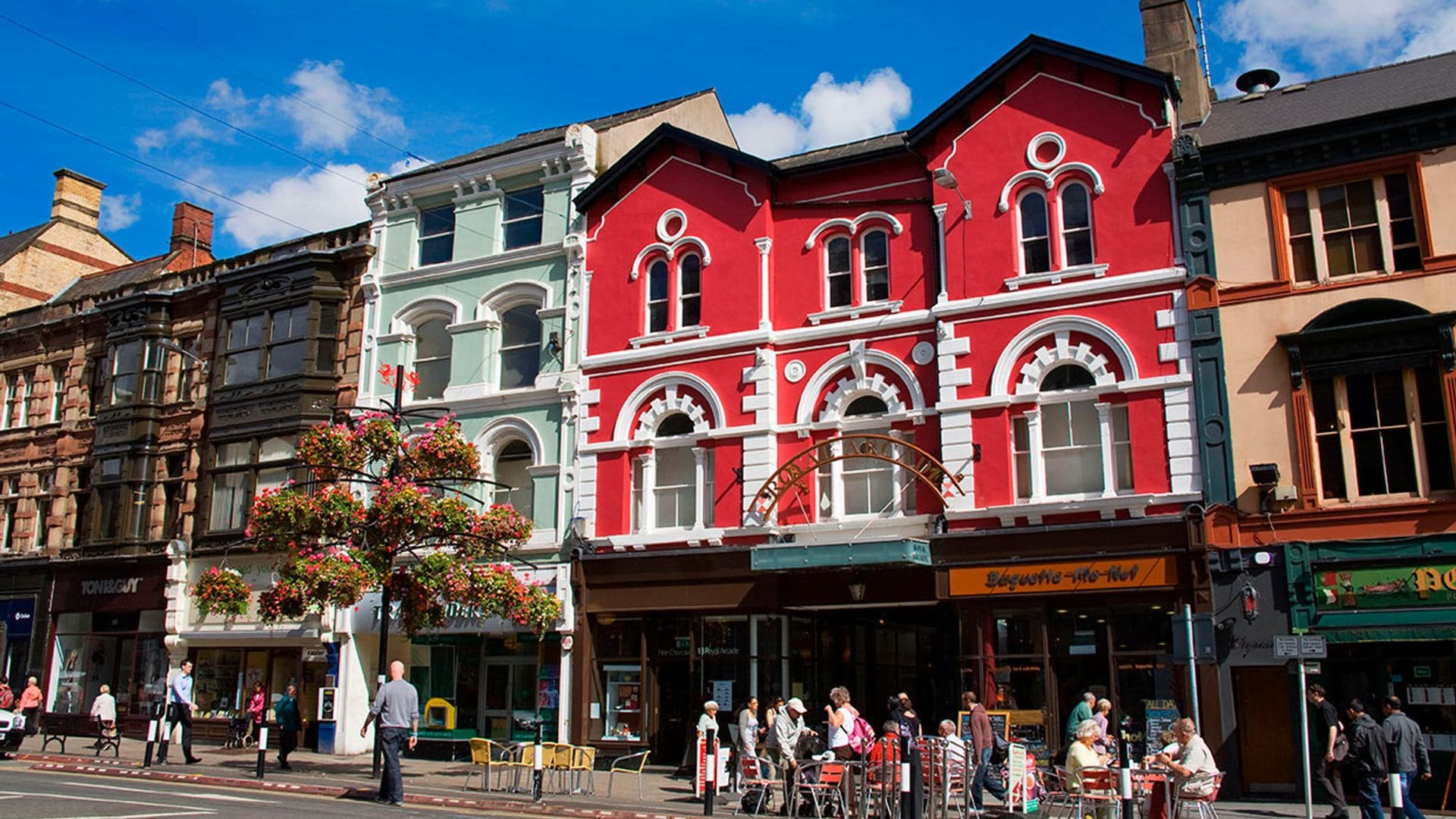 De tiendas por Cardiff, una ruta chic por la capital de Gales
