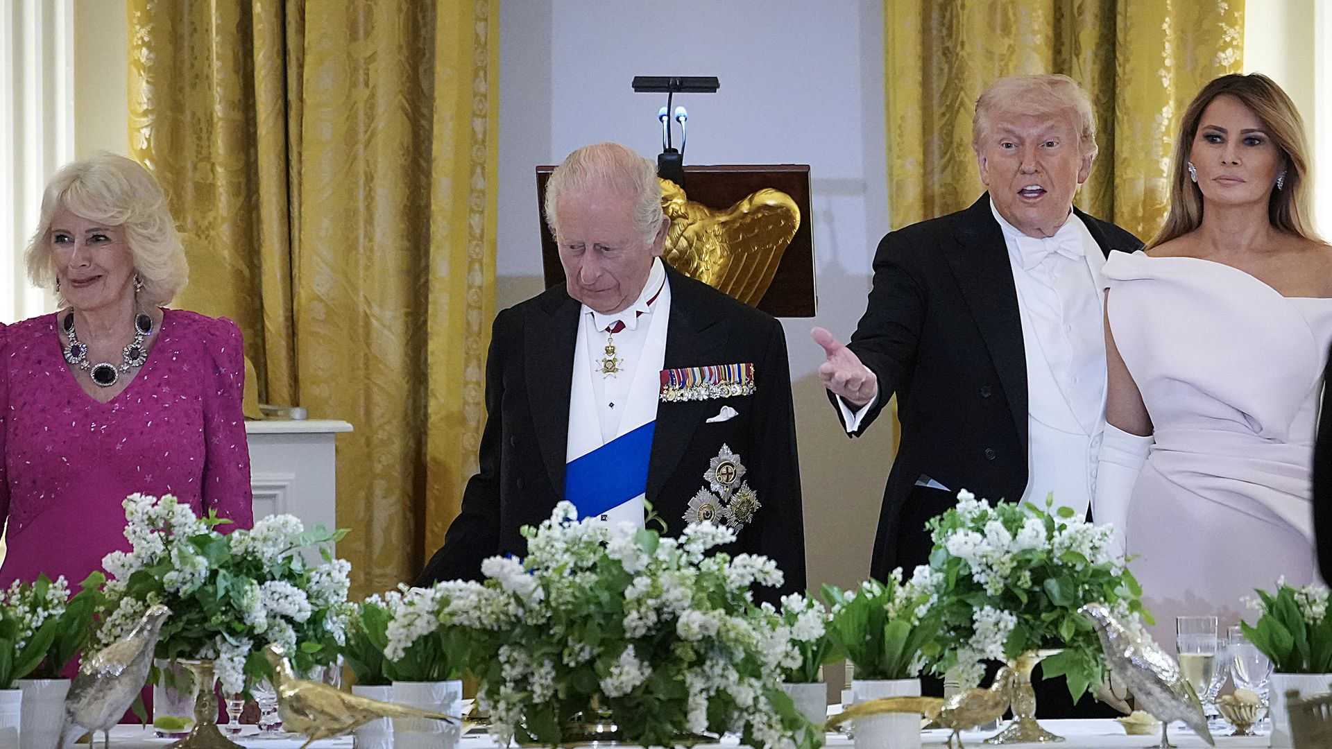 La reina Camila, el rey Carlos III, el presidente de Estados Unidos, Donald Trump, y la primera dama Melania Trump, en la cena de Estado.