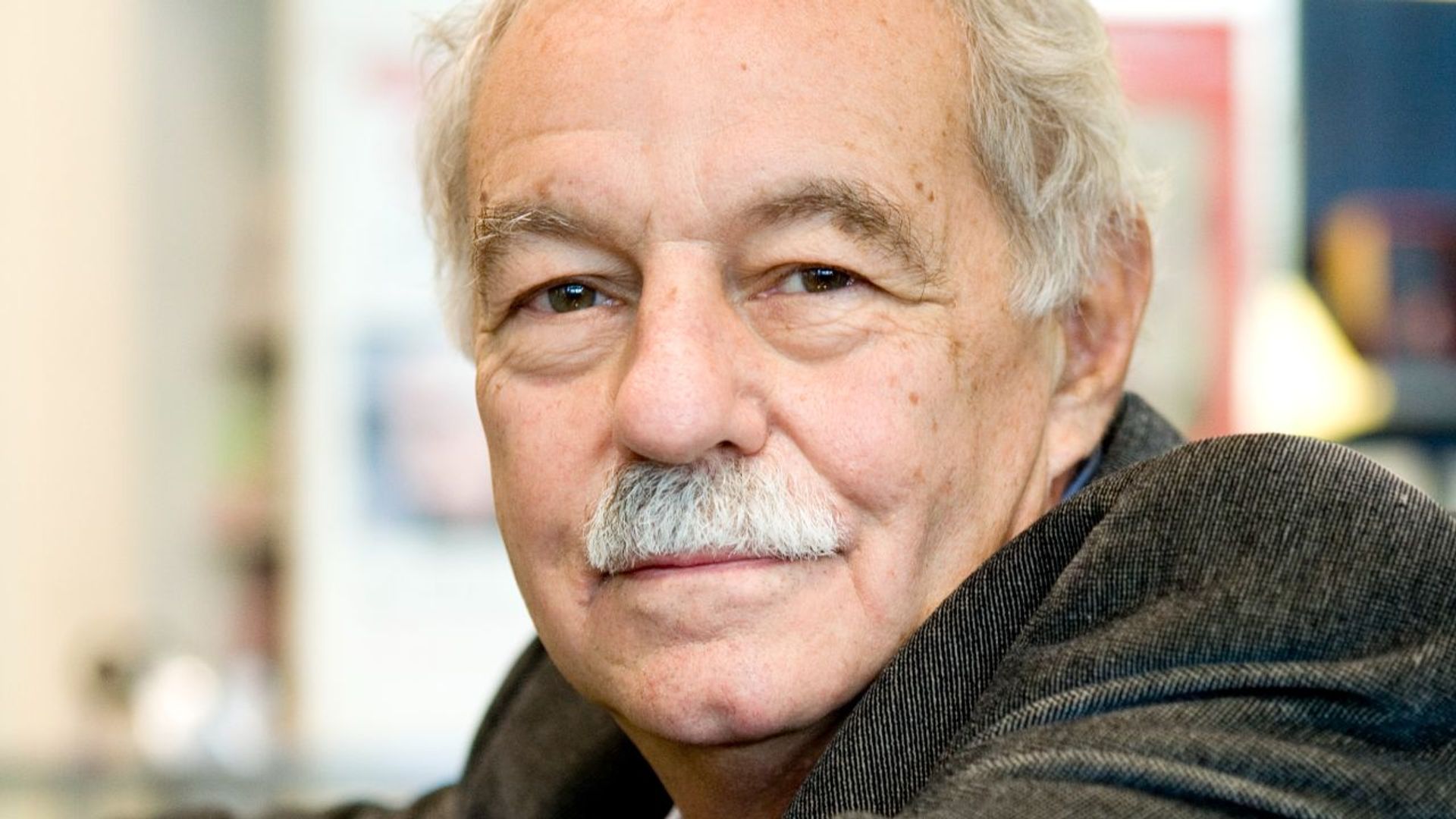 Los 6 libros de Eduardo Mendoza más leídos de la historia