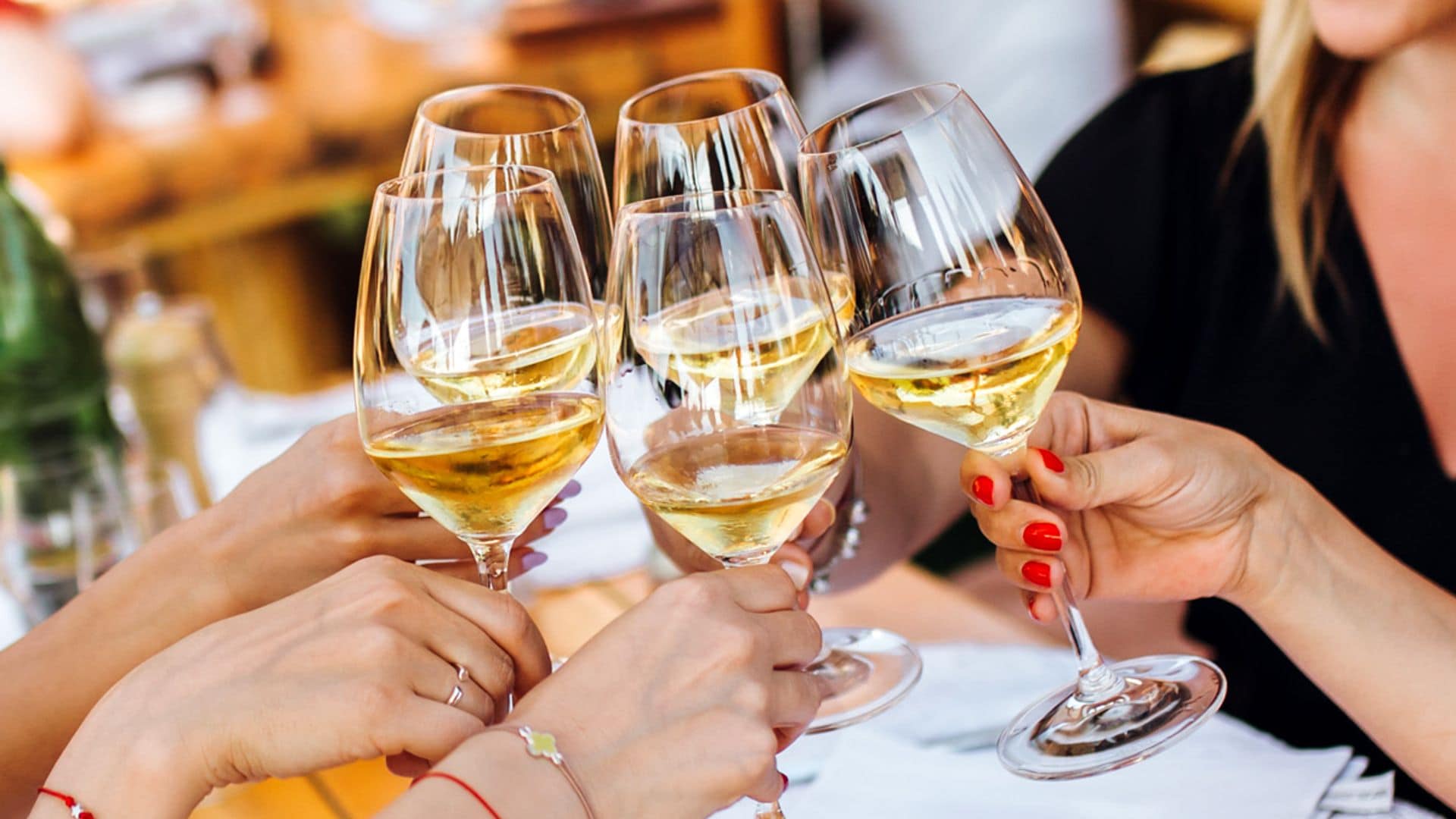 Vino y verano: ¡no dejes que estos calores arruinen tus brindis!