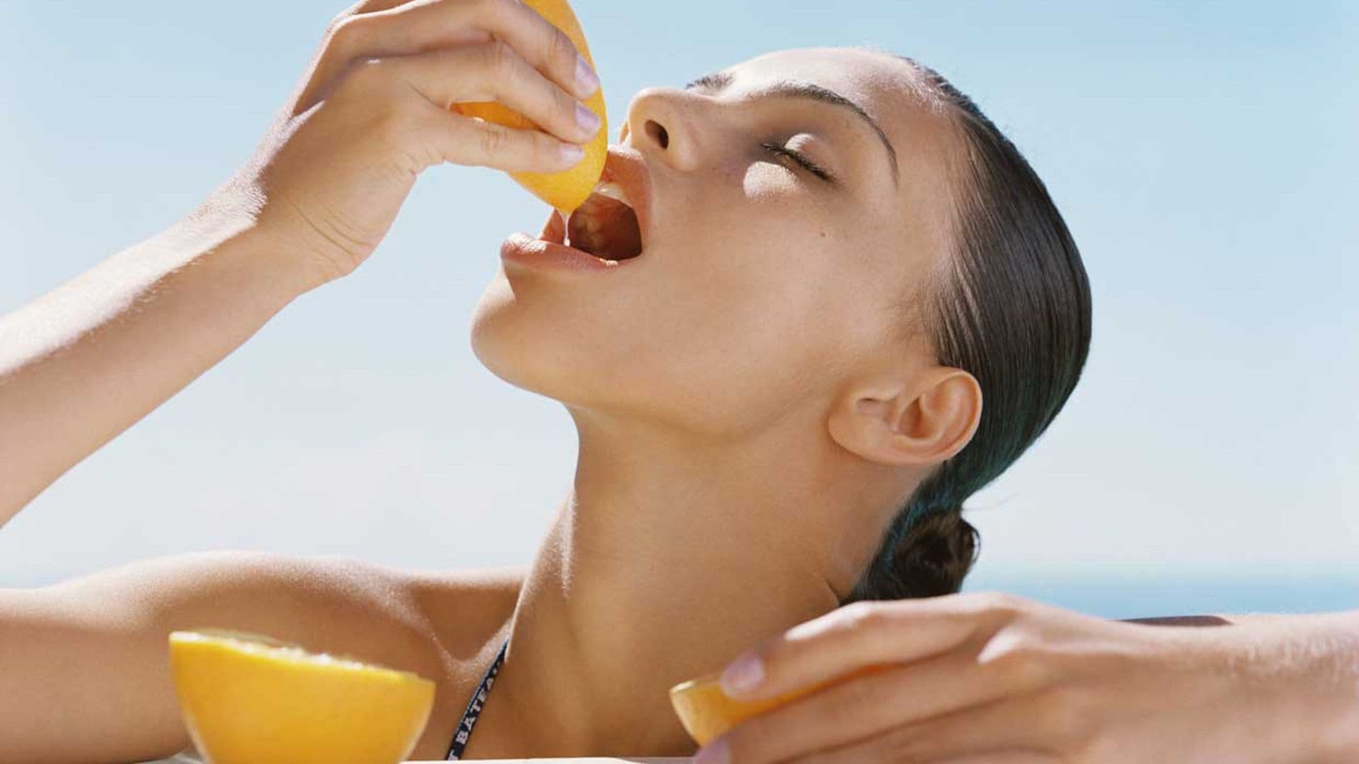 Tu cóctel de juventud: suplementos de vitamina C para activar el colágeno