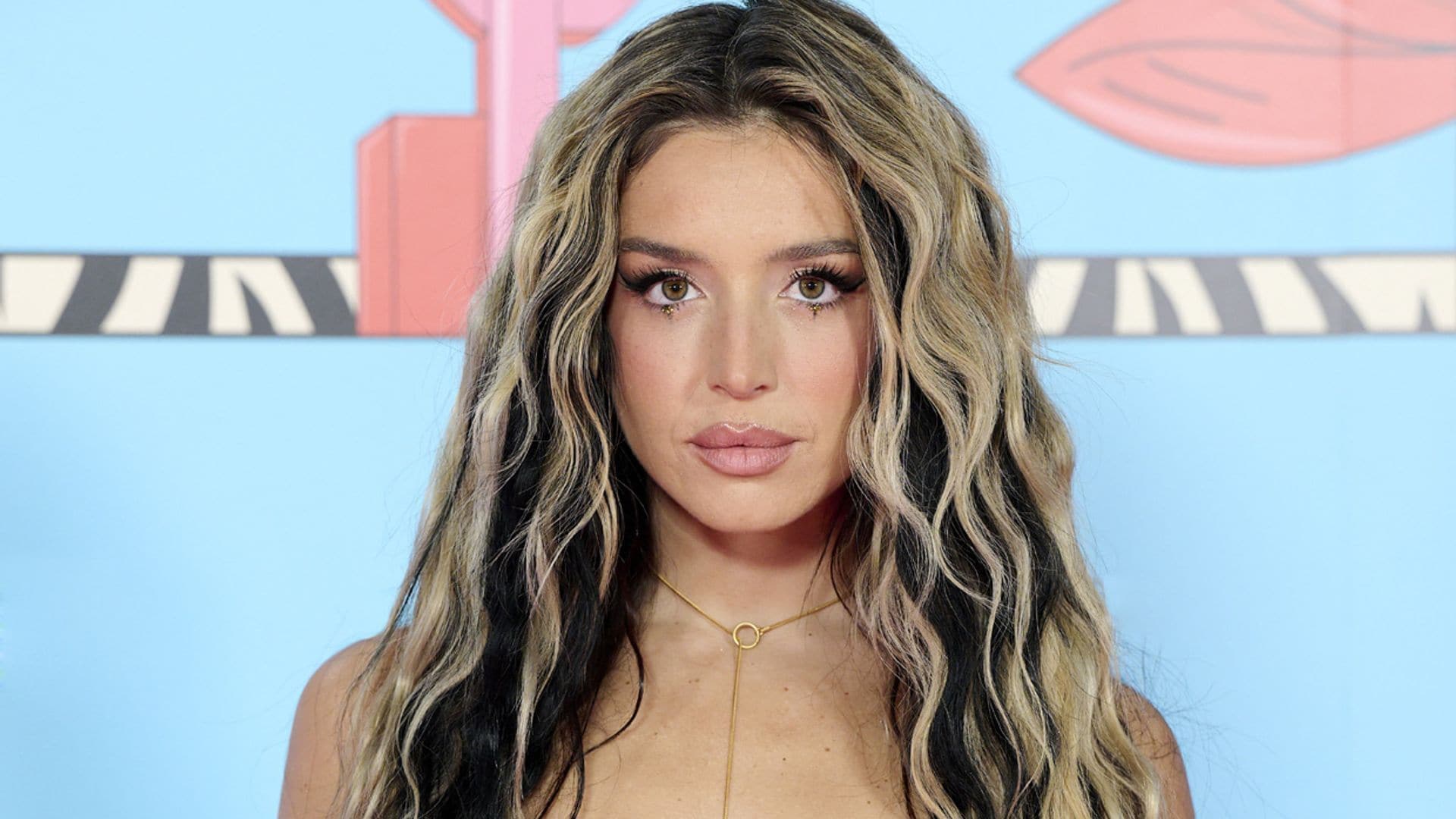 Lola Índigo anuncia nuevo disco con un cambio de look que te va a sorprender