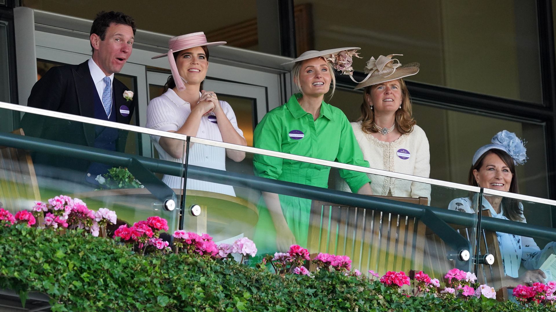 Carole Middleton con Eugenia de York, Jack Brooksbank y amigos de los príncipes de Gales en Ascot
