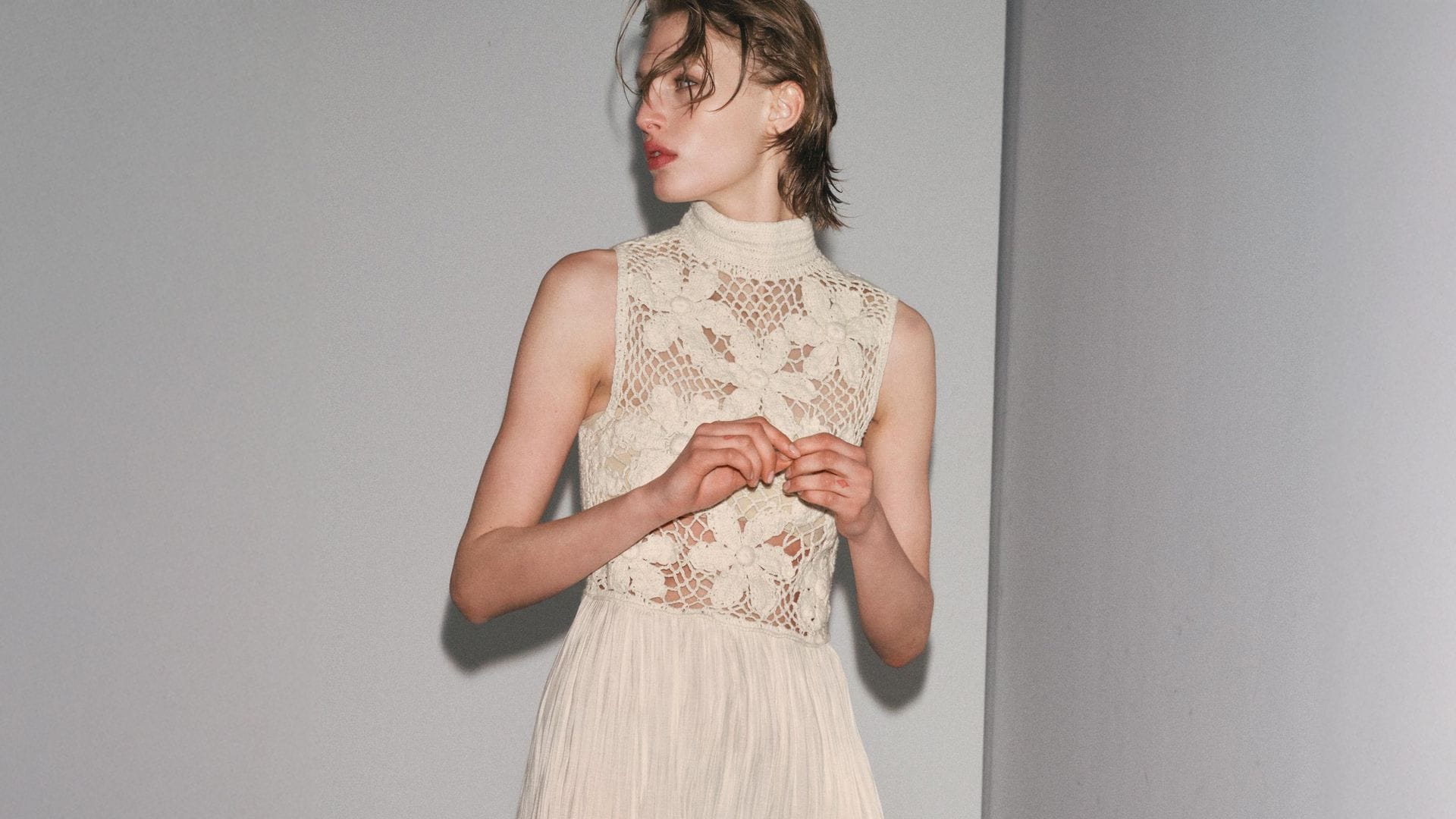 15 vestidos de Zara que parecen de lujo y son perfectos para una novia que se case por lo civil