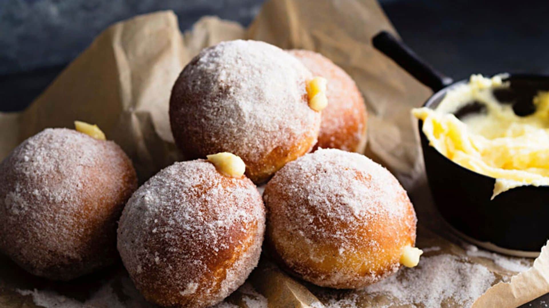 Bolitas de dónut rellenas de 'lemon curd'