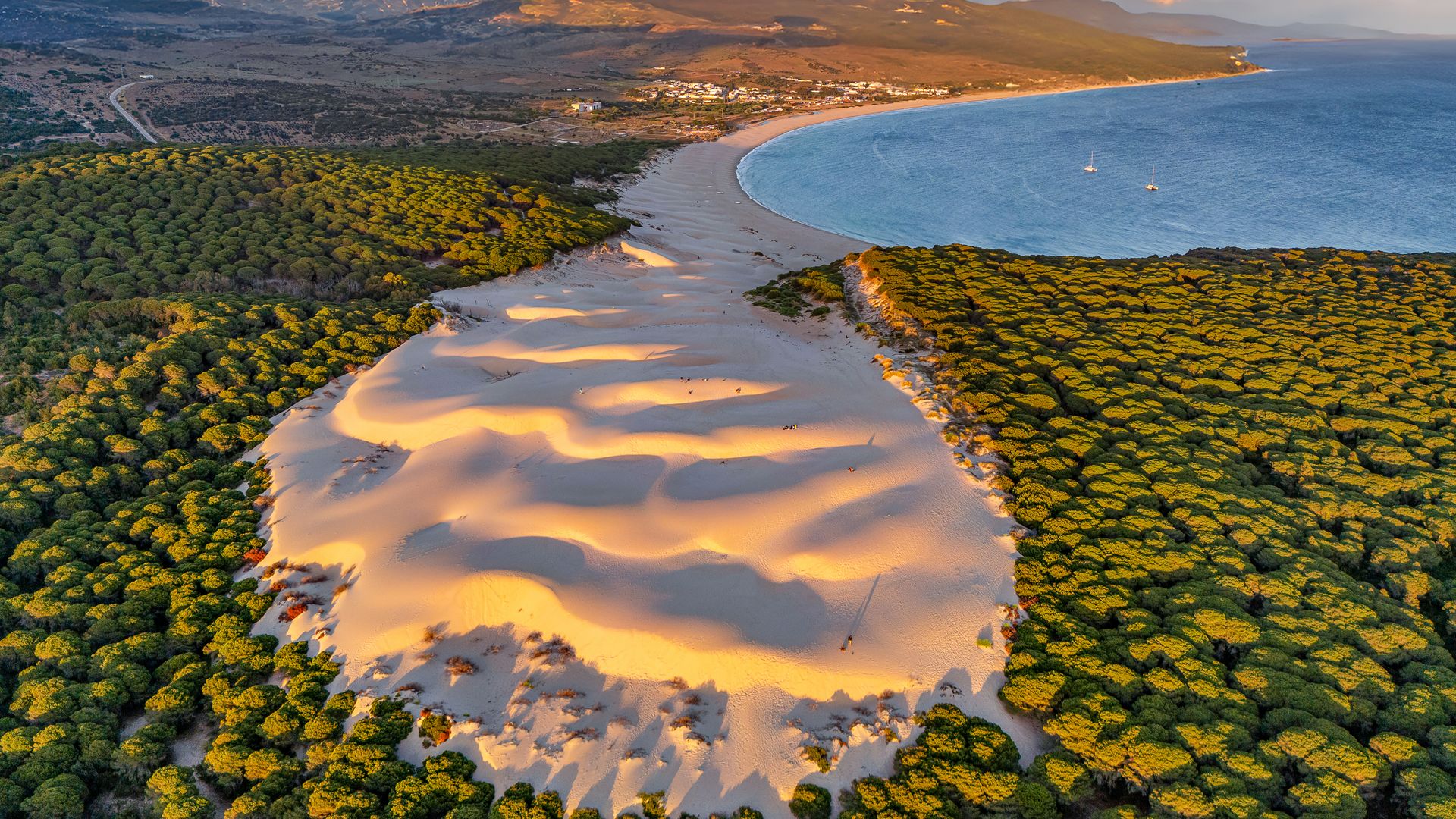 Duna de Bolonia, Cádiz, entre las playas más bonitas de España para el verano 2025