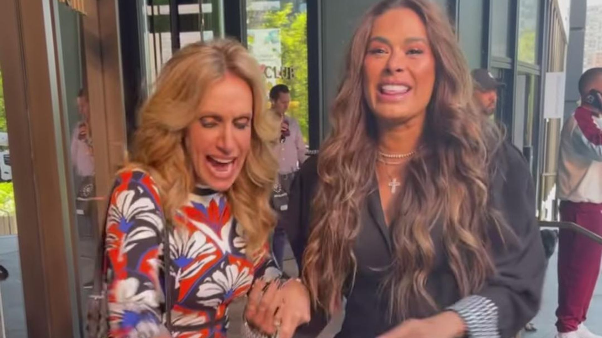 Lili Estefan reta a Galilea Montijo a hacer le ‘Anitta Challenge’