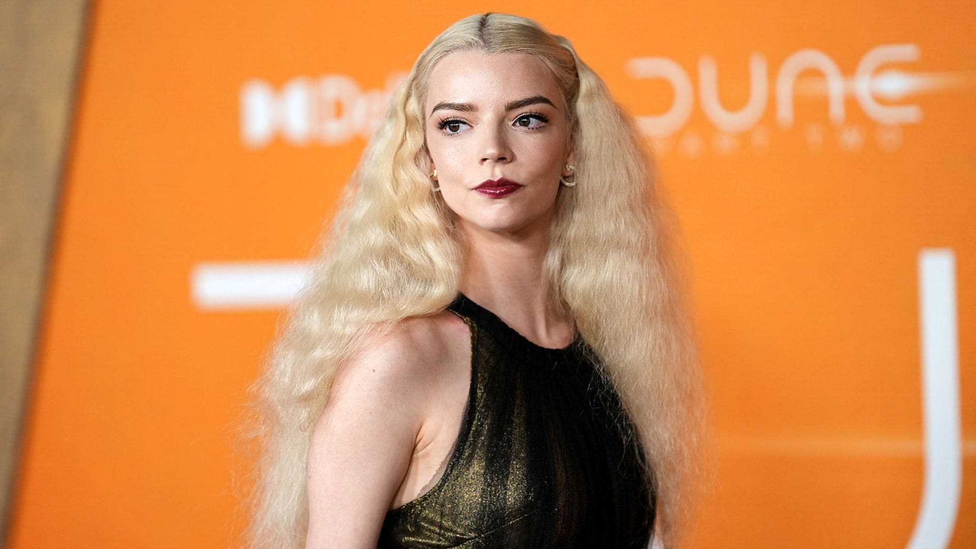 Por qué deberías seguir la pista a la actriz Anya Taylor-Joy en 2024