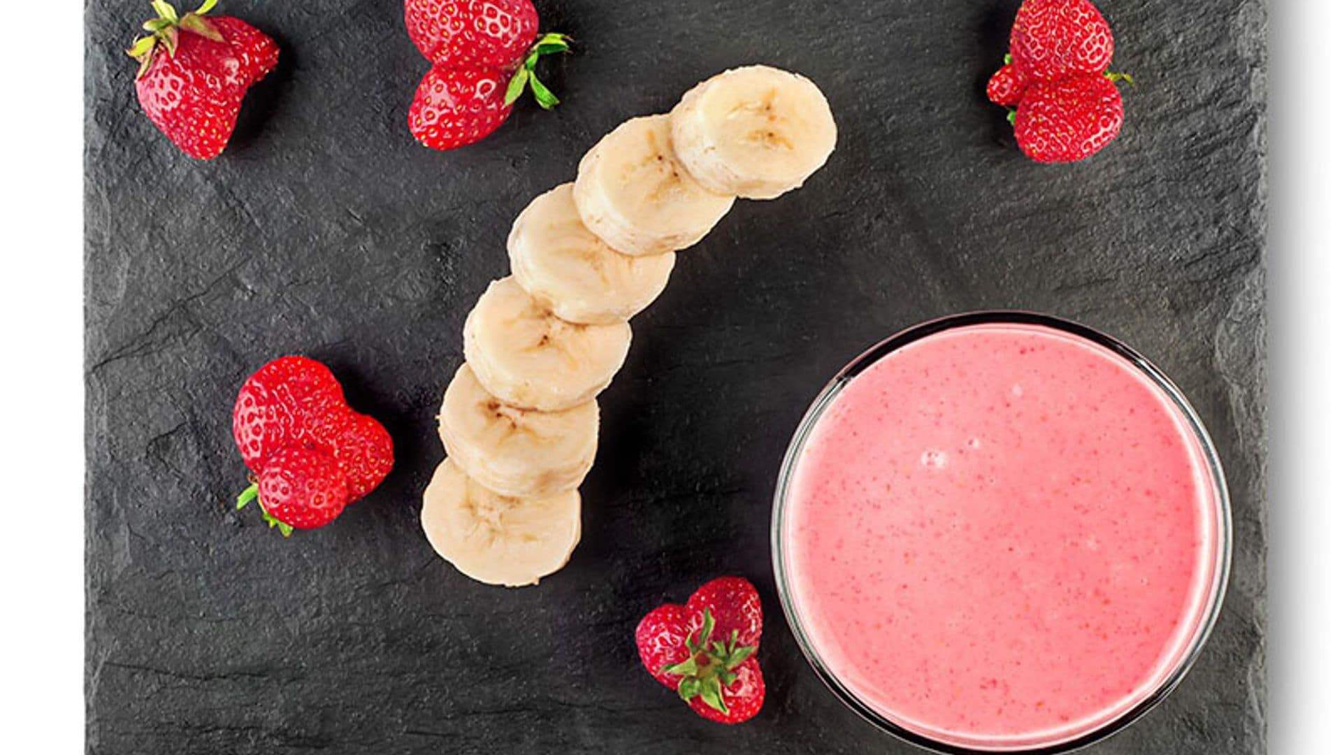 Zumo de fresas y plátano