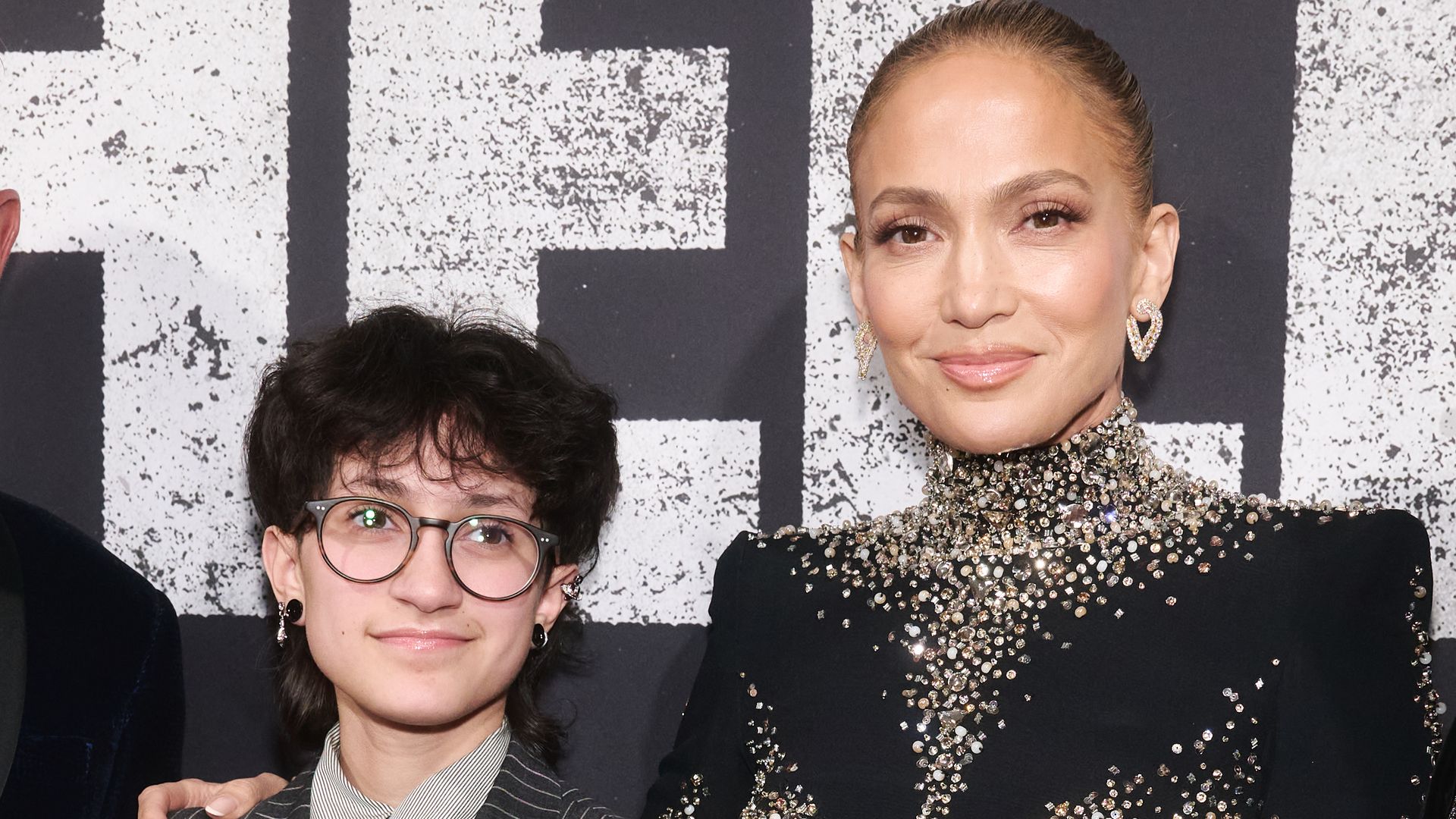 Michael Katz, Emme Muñiz, Jennifer Lopez, y Brian Moreland en la inauguración de "Othello" en el Barrymore Theatre en Nueva York.
