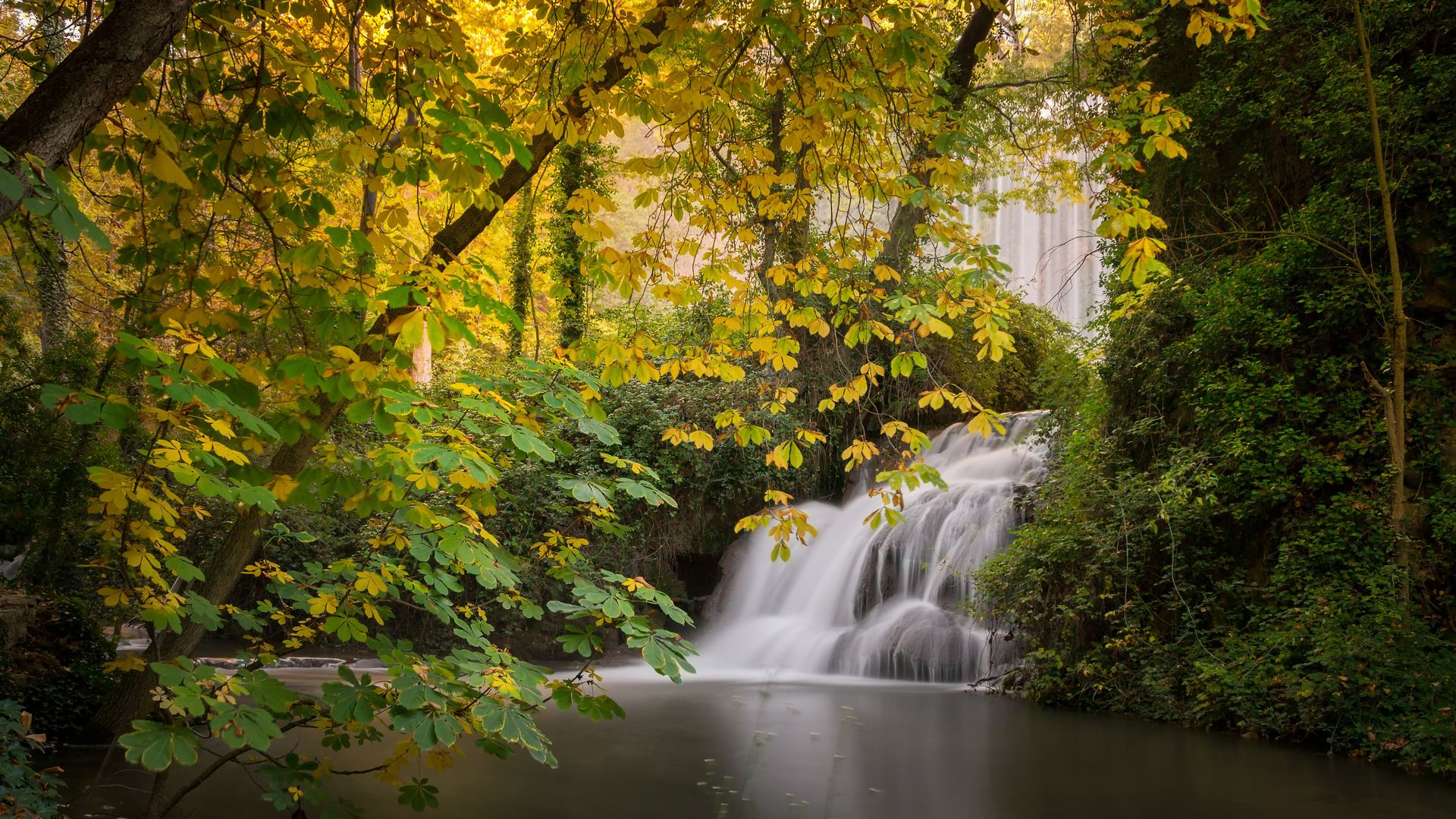 Cascada en el Monasterio de Piedra, Zaragoza