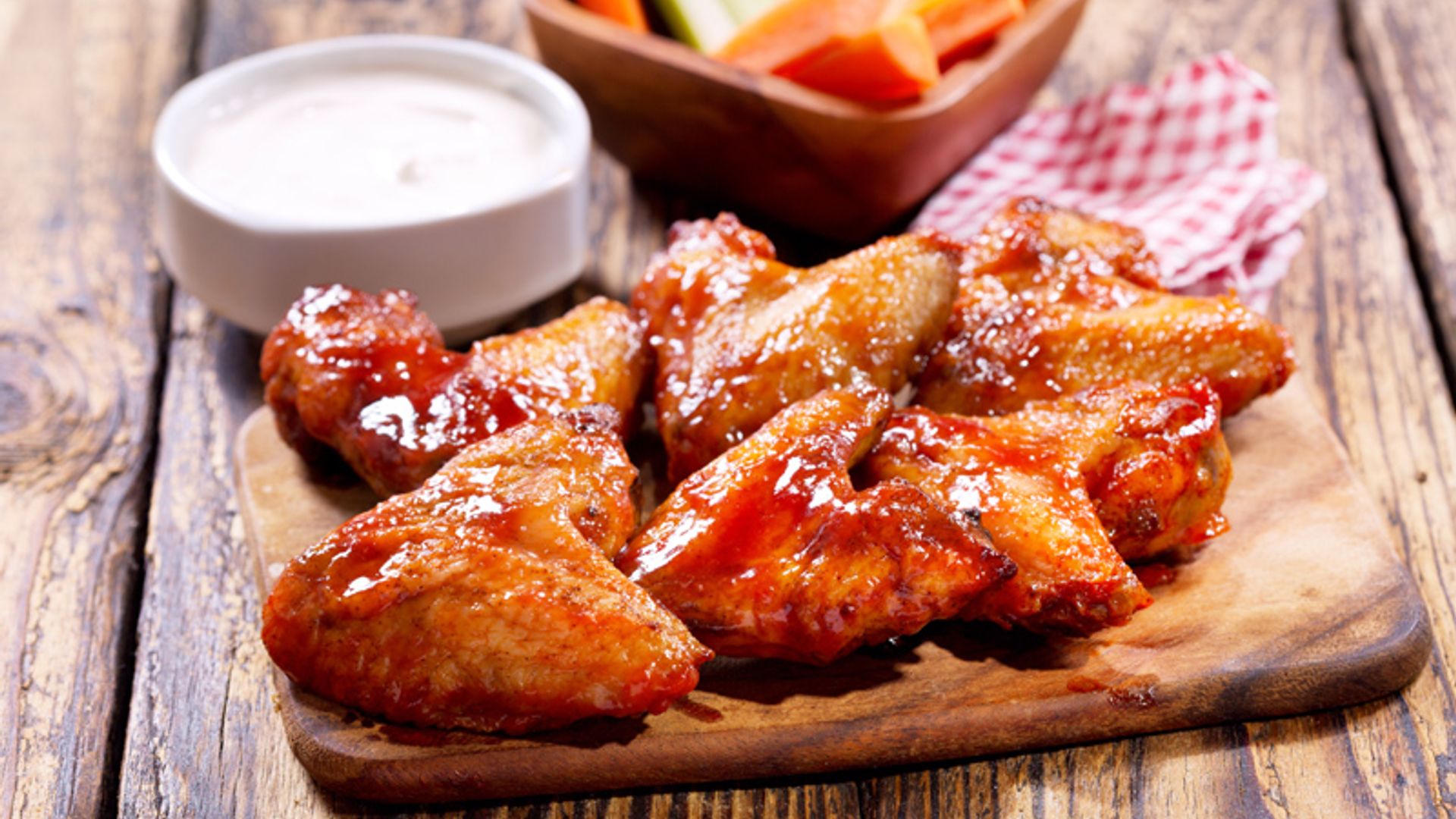 Alitas pimentoneras