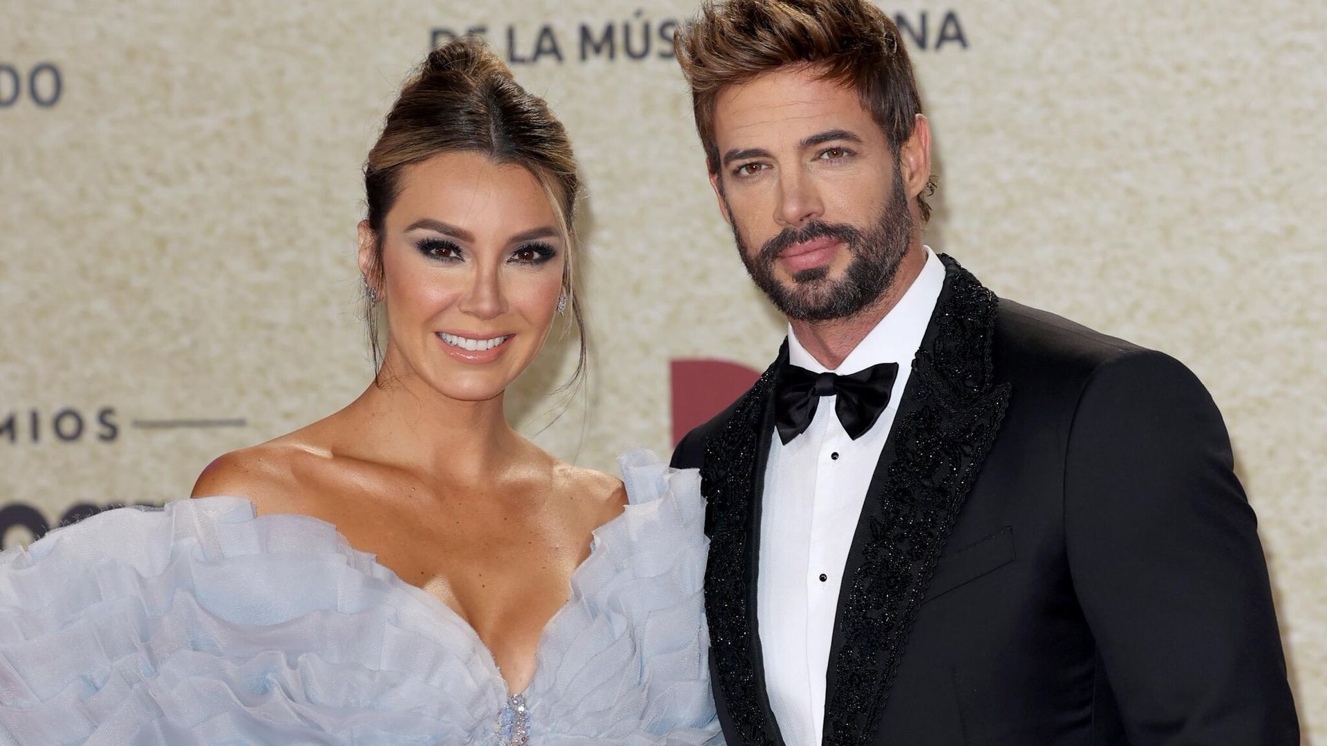 Hijo de William Levy presume la unión de sus padres en una imagen