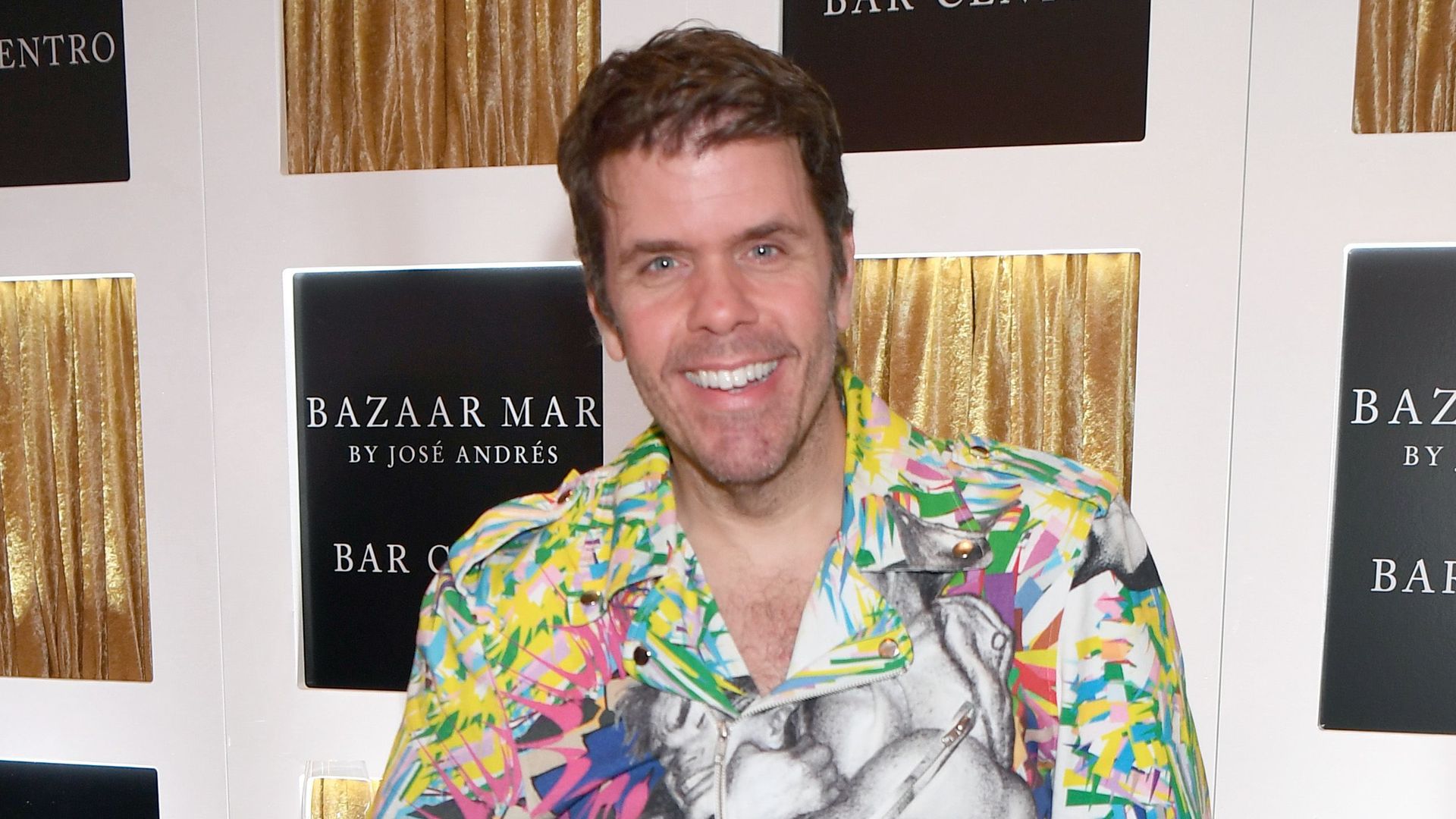 Familia de Perez Hilton confirma que ha recuperado el hala tras ser hospitalizado de emergencia