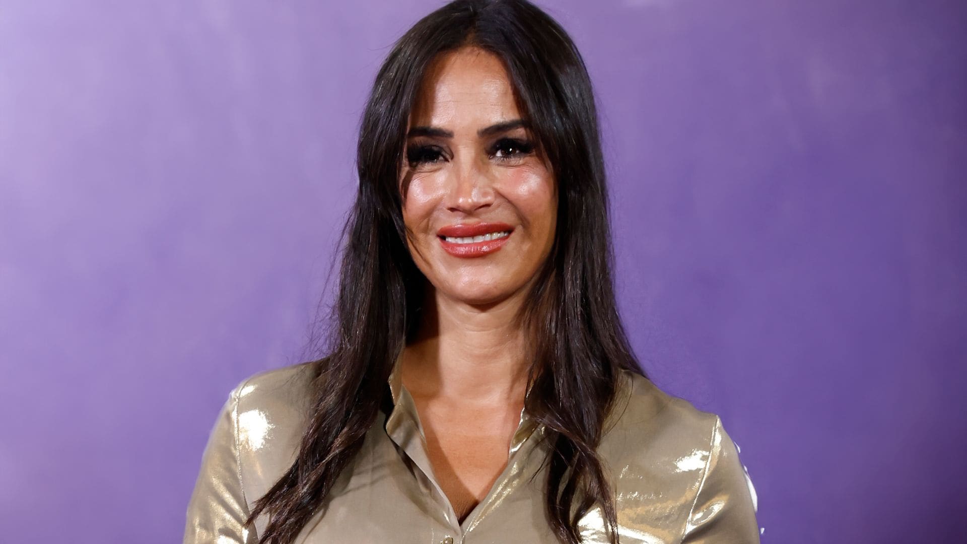 Begoña Villacis habla de su terapia al cumplirse un año de la trágica muerte de su hermano: ‘En la vida te toca sufrir mucho’