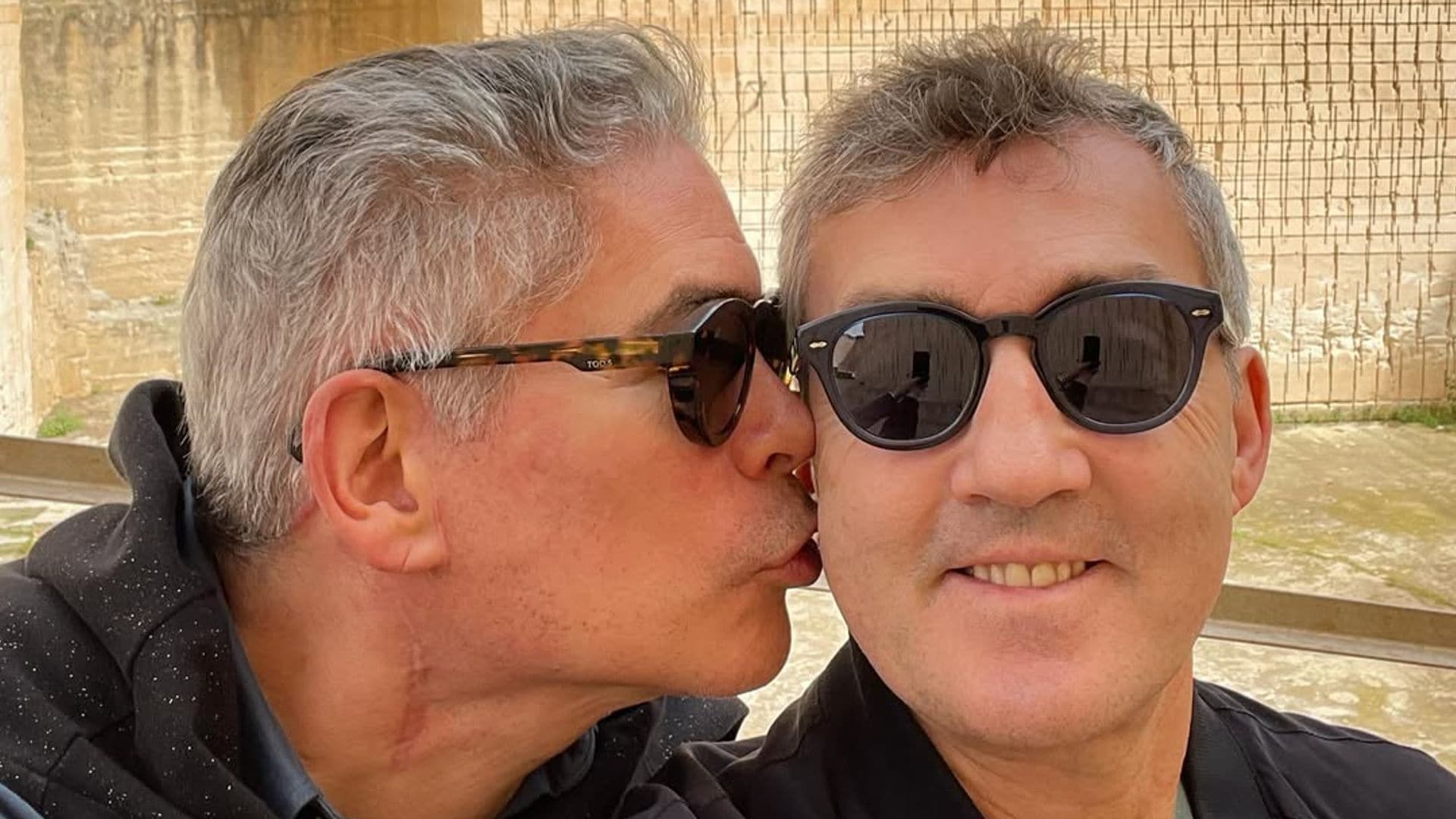 Boris Izaguirre con su marido Rubén