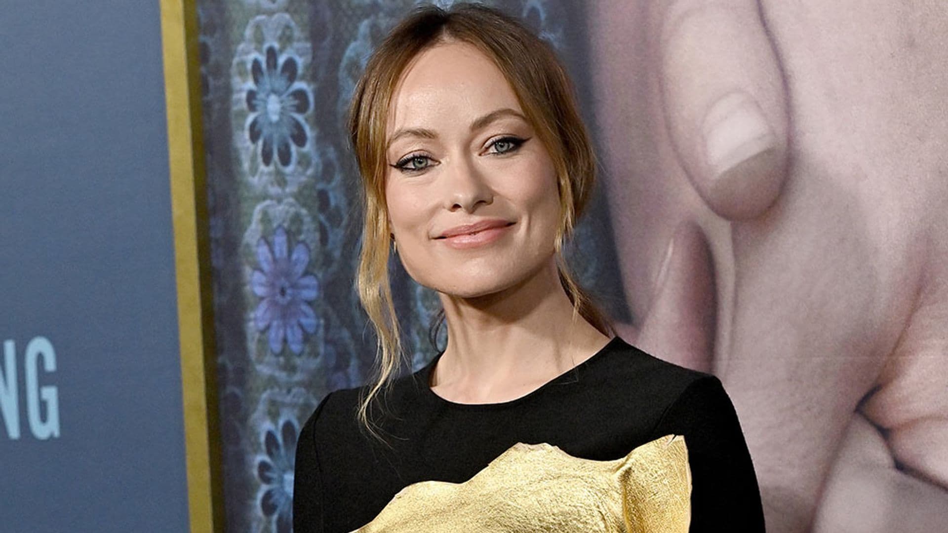Olivia Wilde se atreve con el 'vestido-escultura' que ya llevó una presentadora española