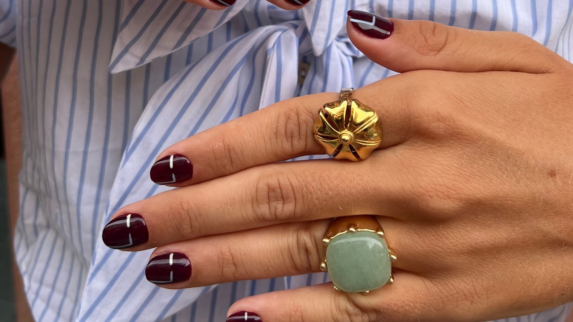 12 diseños de uñas cortas que reúnen las tres claves del otoño: comodidad, elegancia y tendencia