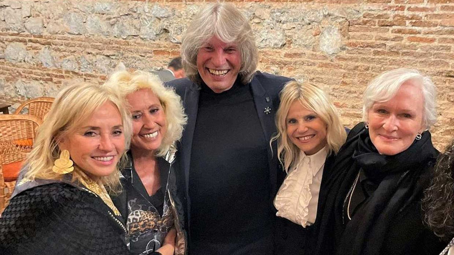 Eugenia Martínez de Irujo agasaja a Glenn Close con una espectacular fiesta flamenca en el palacio de Liria