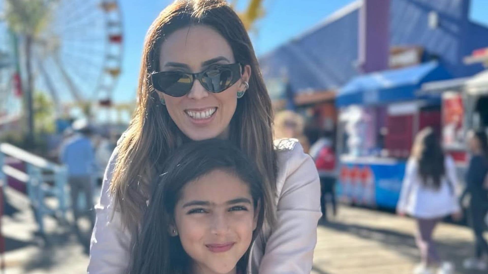 Jacky Bracamontes celebra a la distancia los 11 años de su hija Carolina