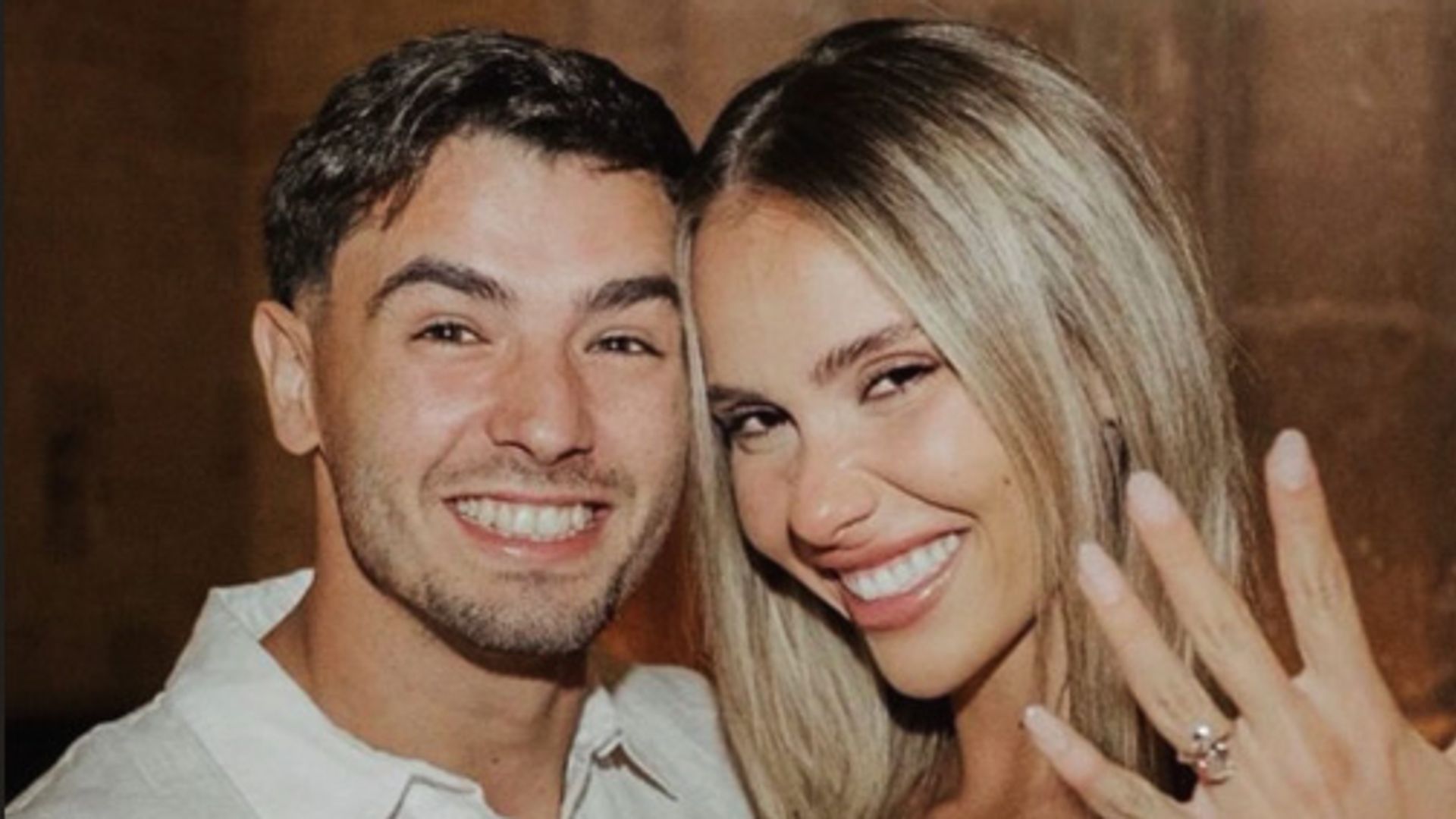 Brahim Díaz y Luz Méndez anuncian su compromiso