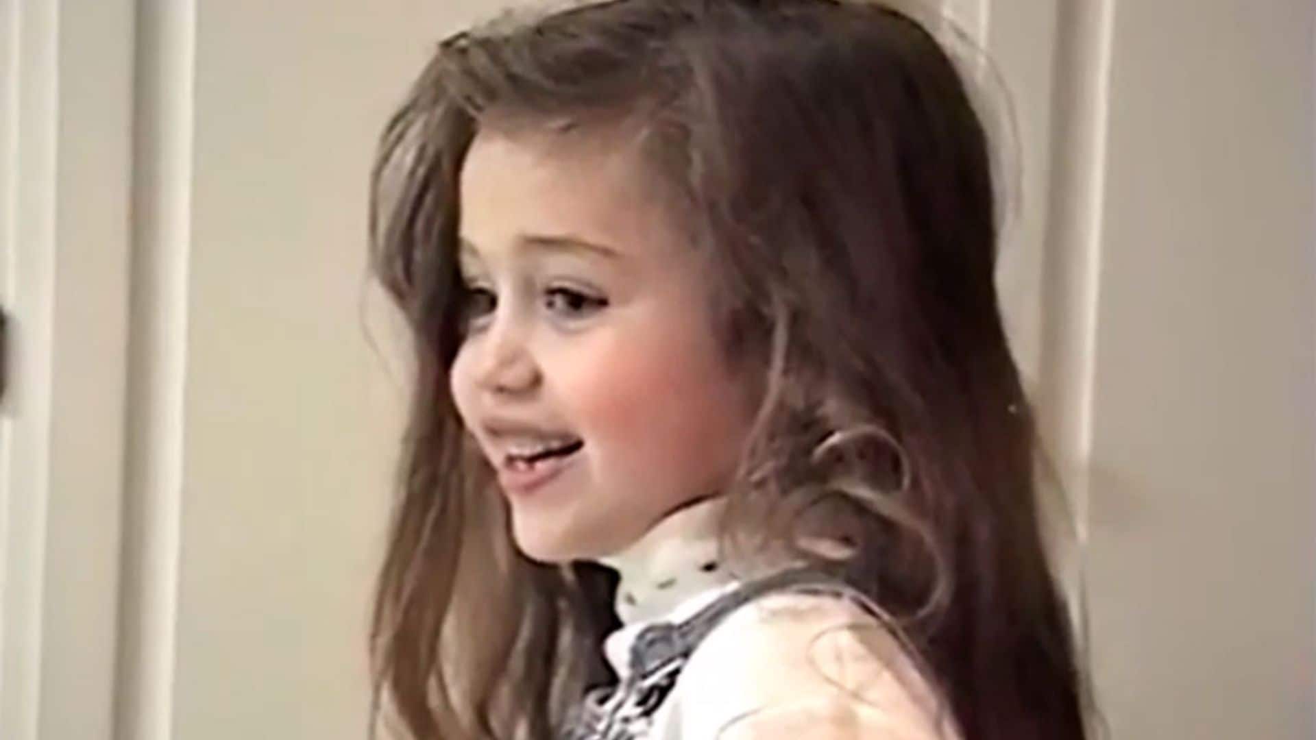De animadora o cantando Britney Spears: Miley Cyrus rescata los divertidos momentos de su infancia